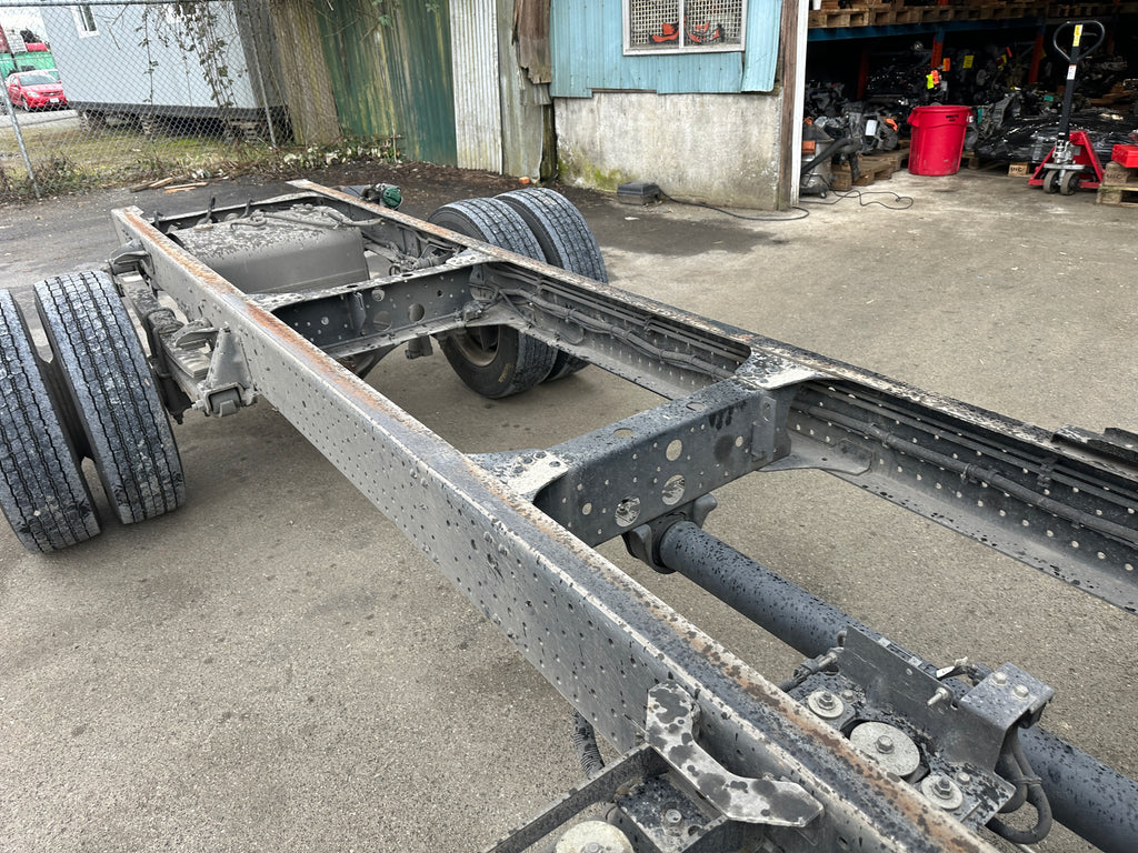 2023 Isuzu NPR Cab Chassis – IS2501