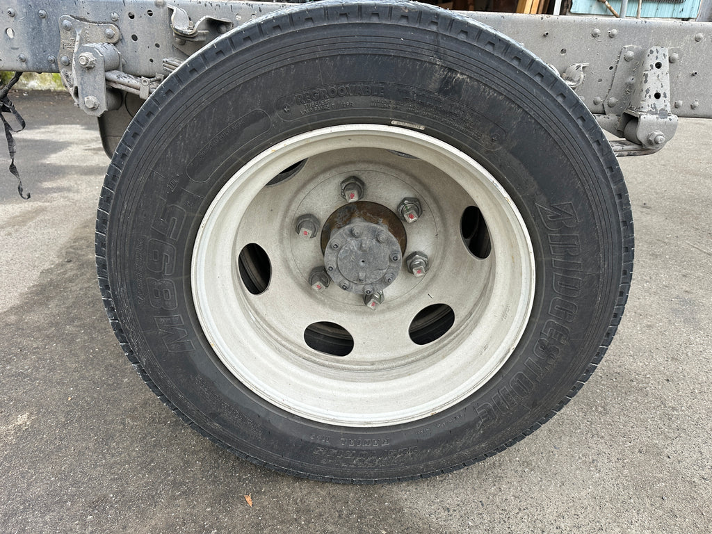 2023 Isuzu NPR Cab Chassis – IS2501