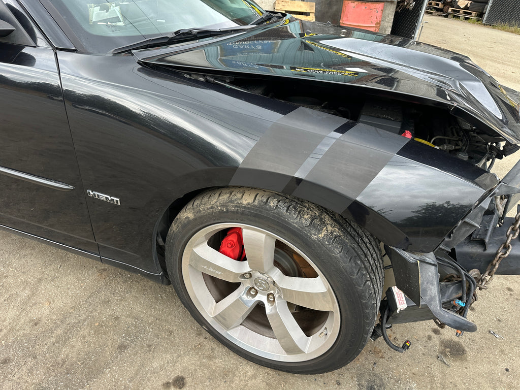 2006 Dodge Charger SRT-8 – D2504