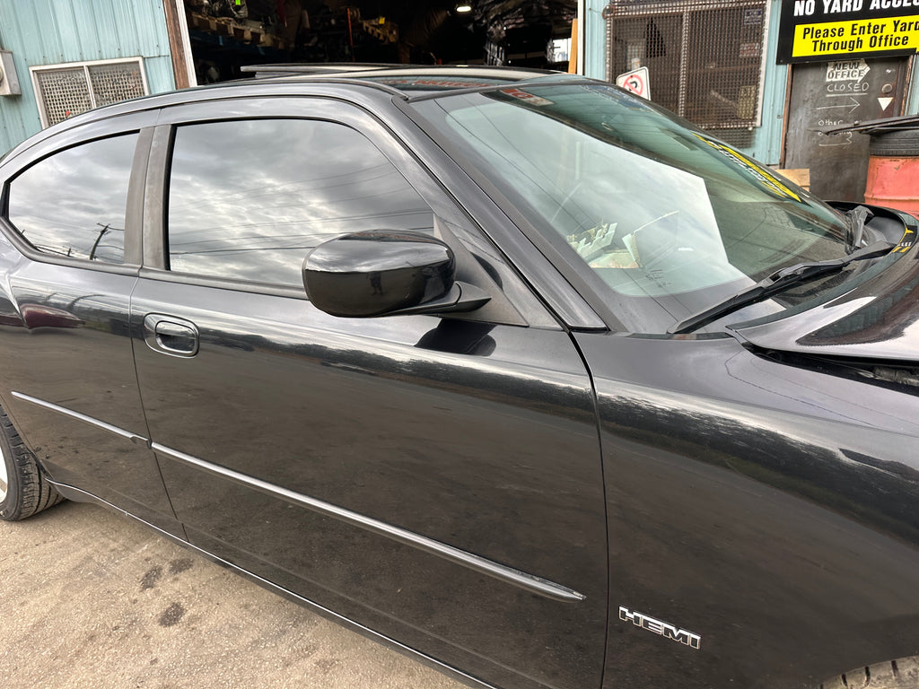 2006 Dodge Charger SRT-8 – D2504