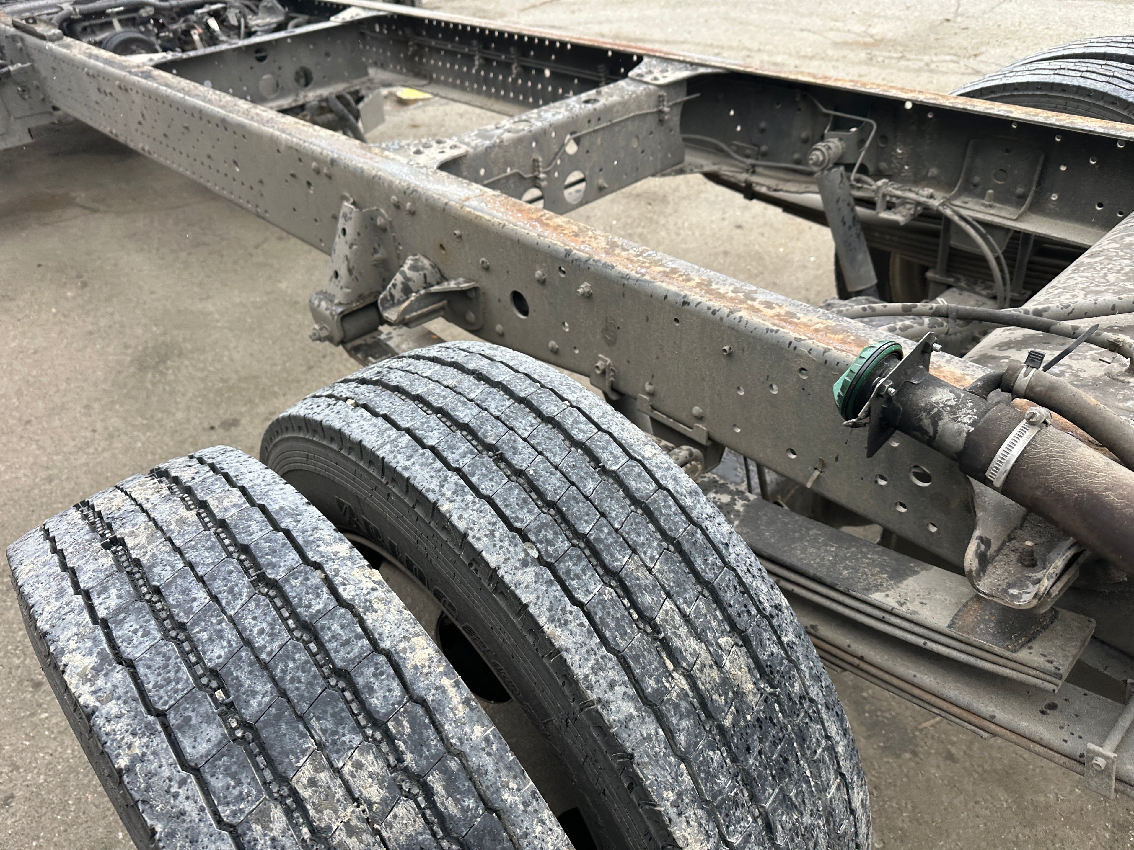 2023 Isuzu NPR Cab Chassis – IS2501