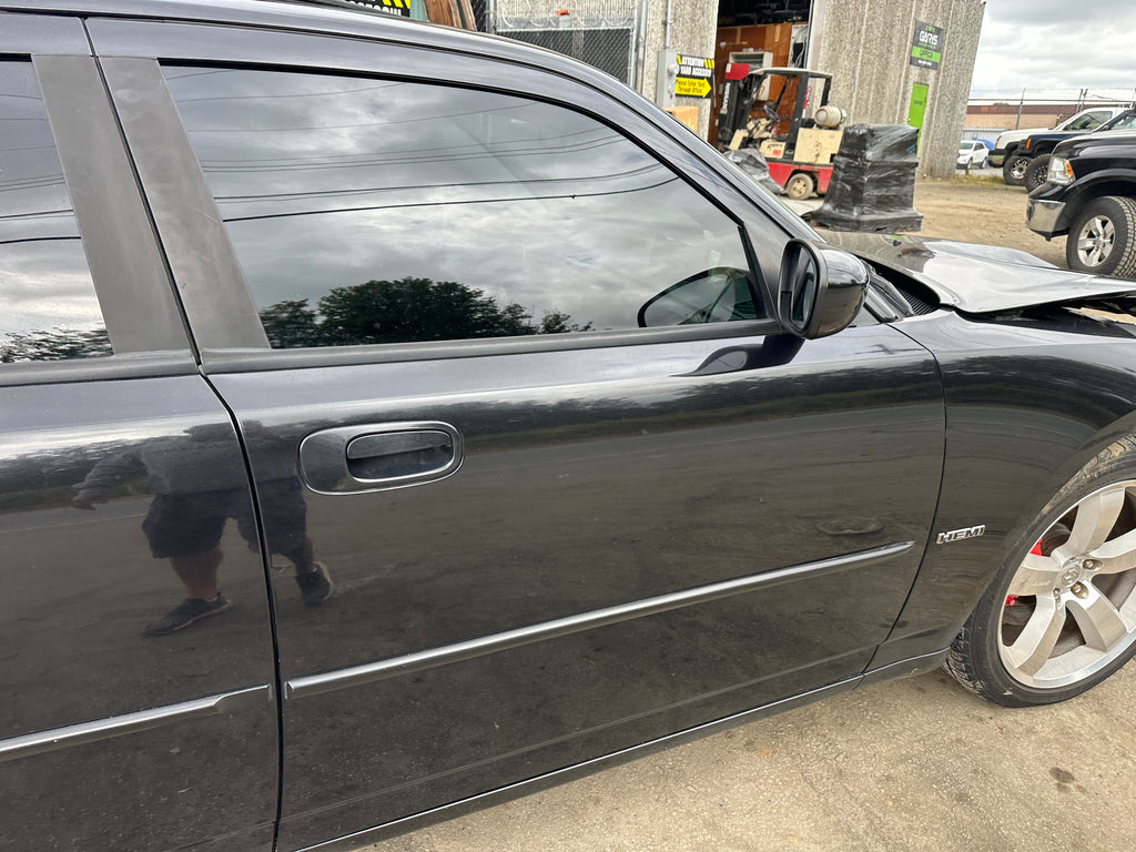 2006 Dodge Charger SRT-8 – D2504