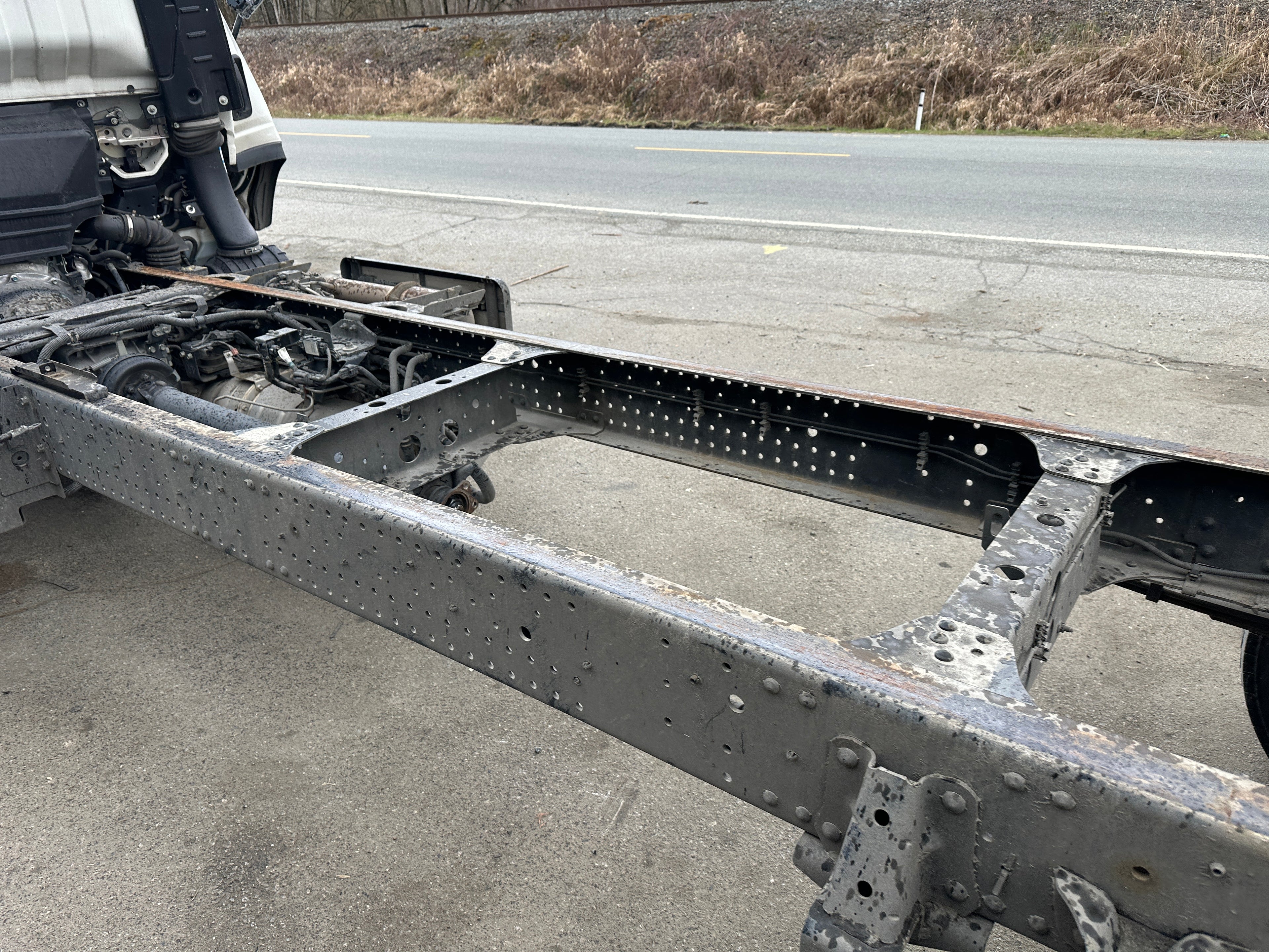 2023 Isuzu NPR Cab Chassis – IS2501