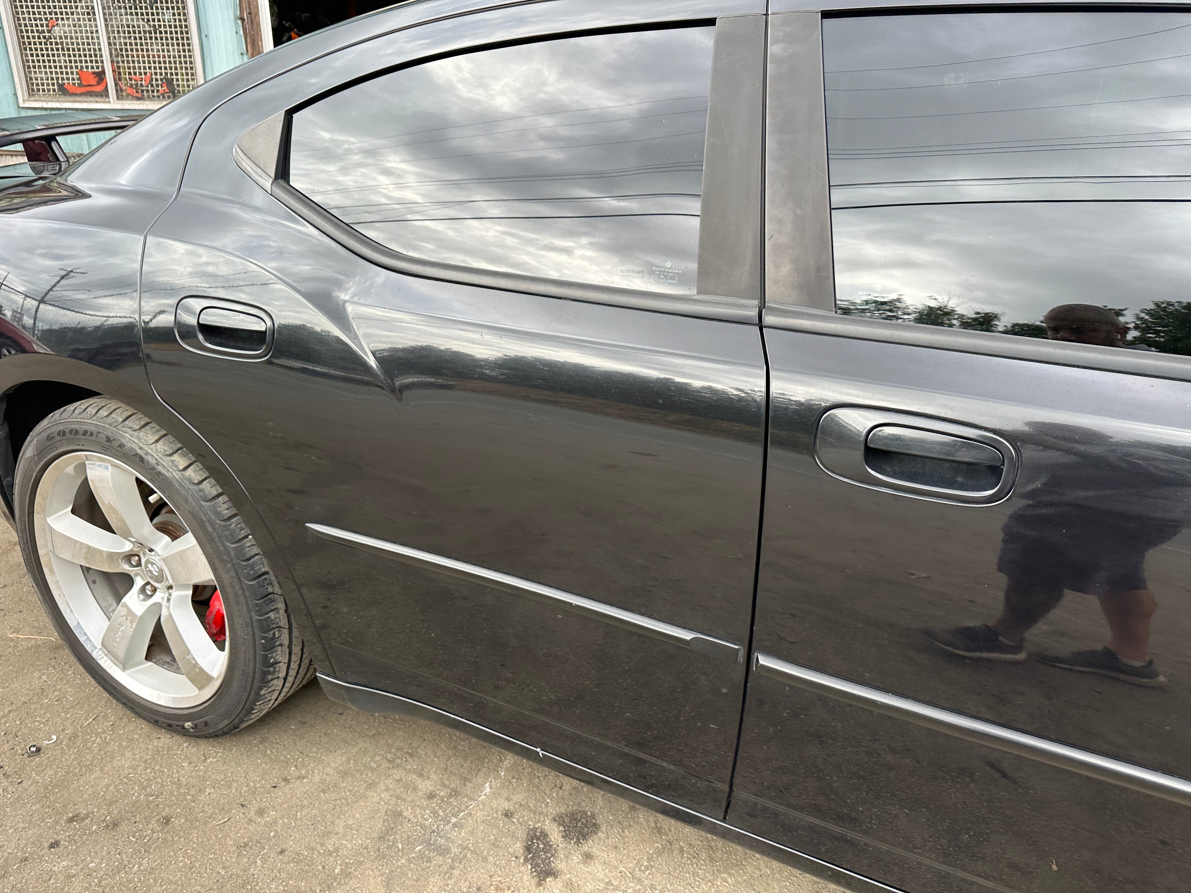 2006 Dodge Charger SRT-8 – D2504