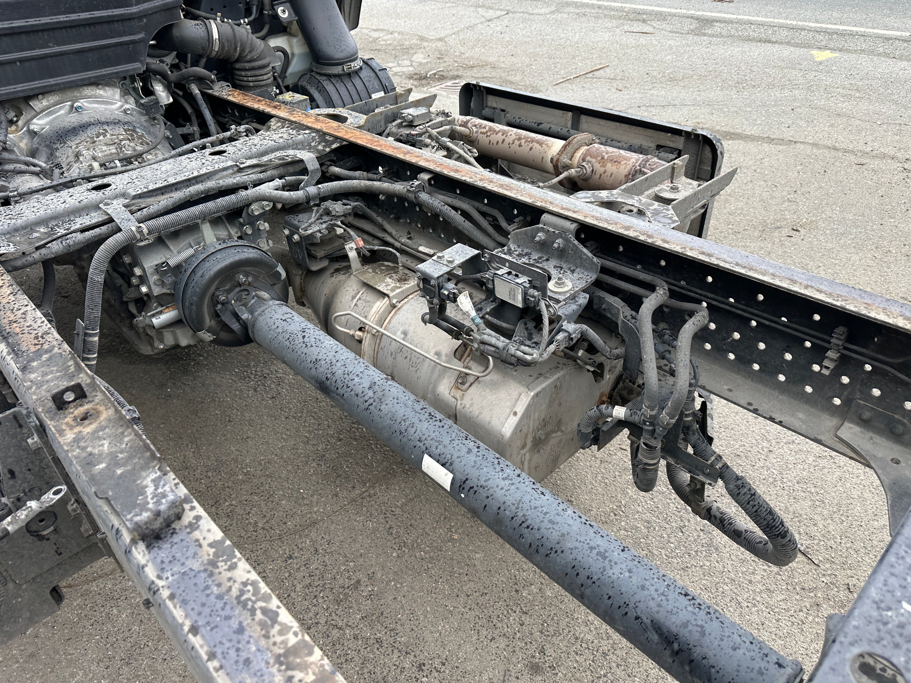 2023 Isuzu NPR Cab Chassis – IS2501