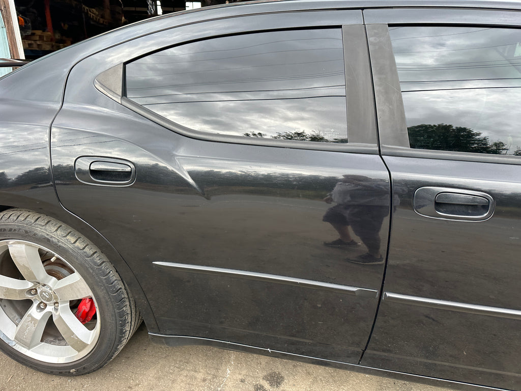 2006 Dodge Charger SRT-8 – D2504