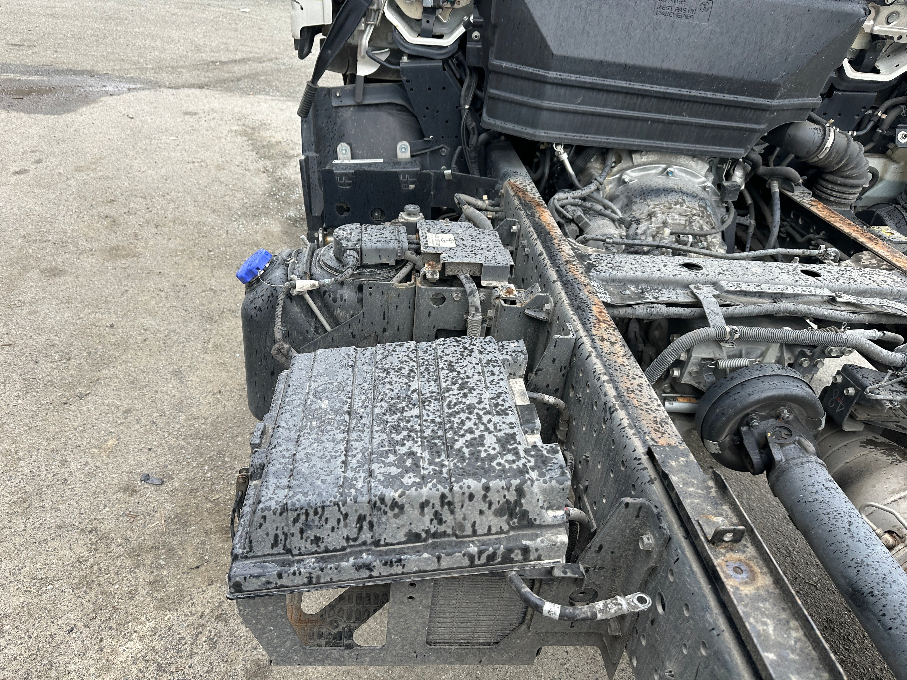 2023 Isuzu NPR Cab Chassis – IS2501