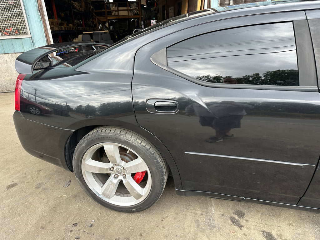 2006 Dodge Charger SRT-8 – D2504