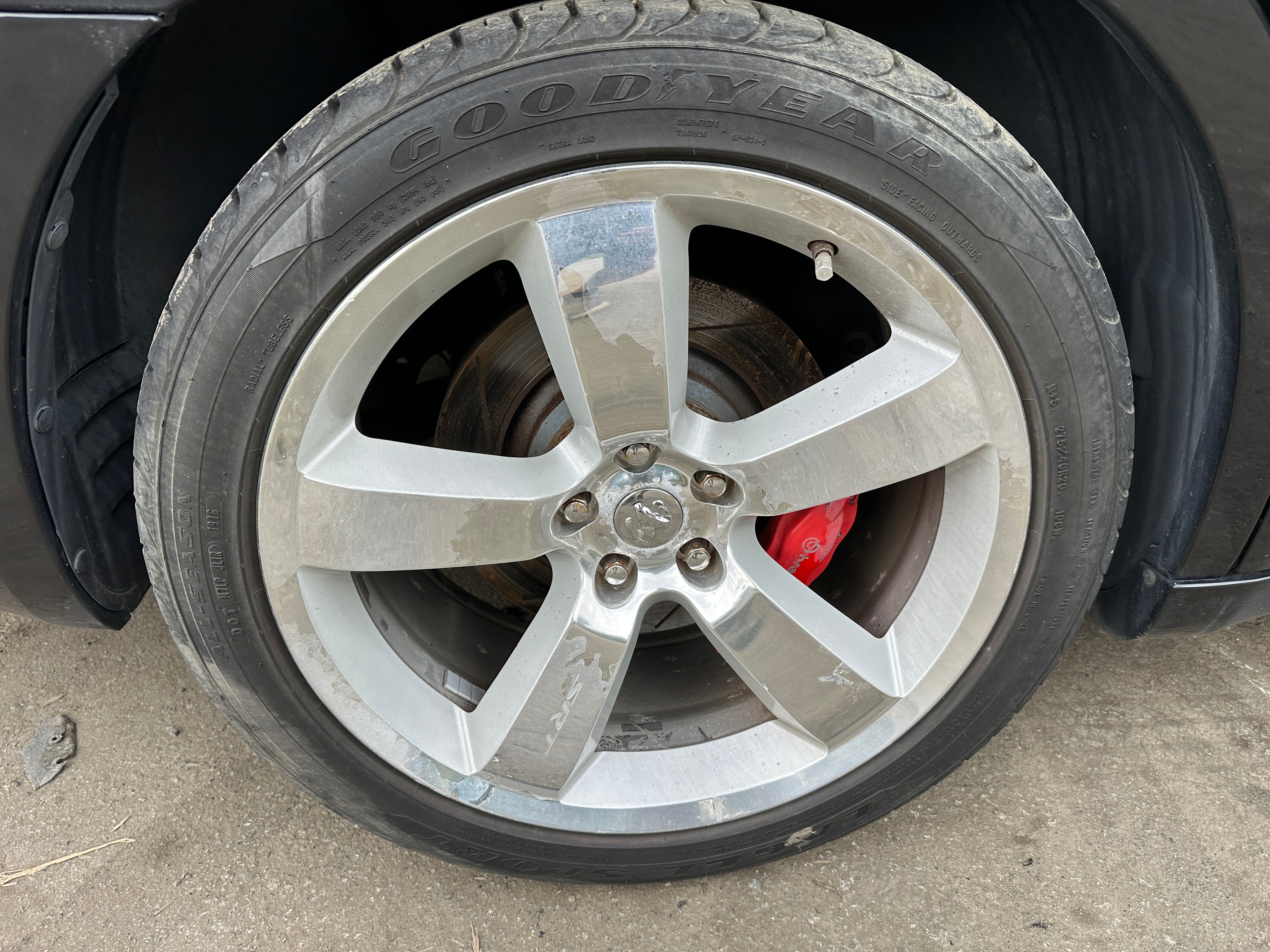 2006 Dodge Charger SRT-8 – D2504