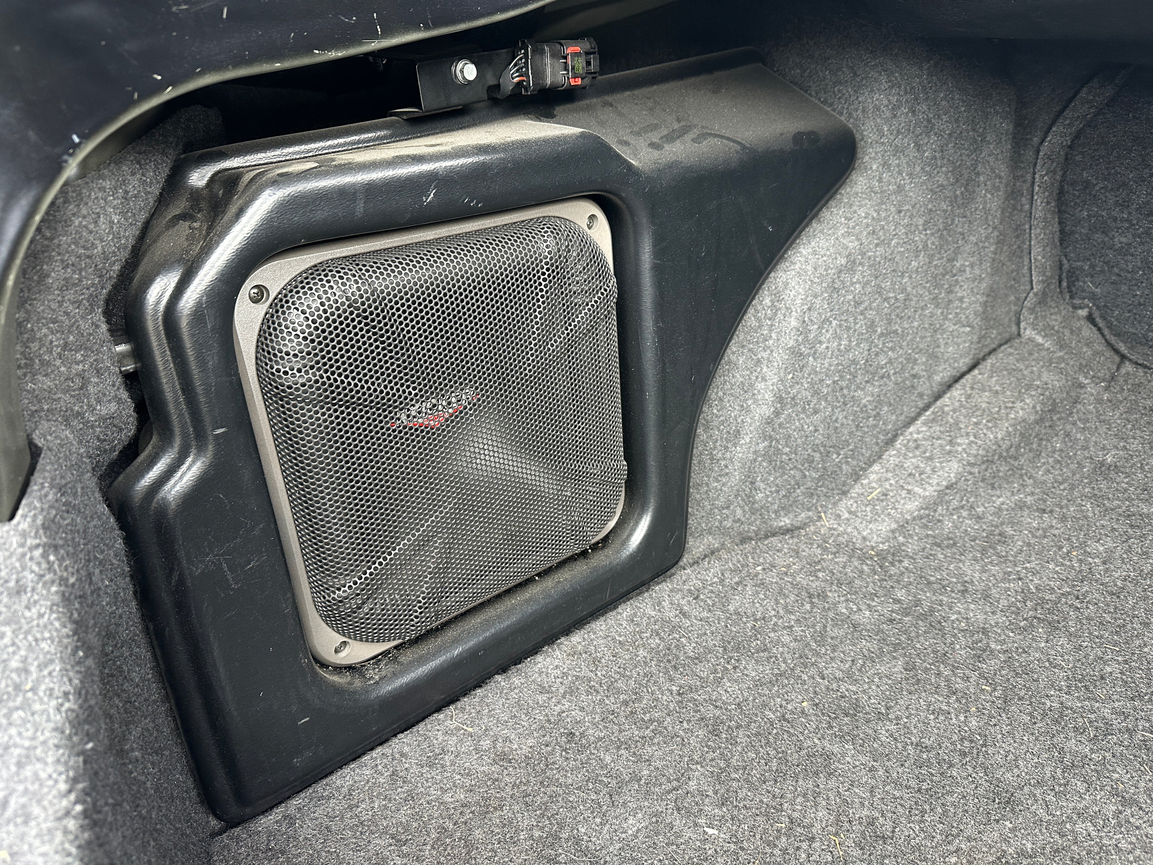 2006 Dodge Charger SRT-8 – D2504