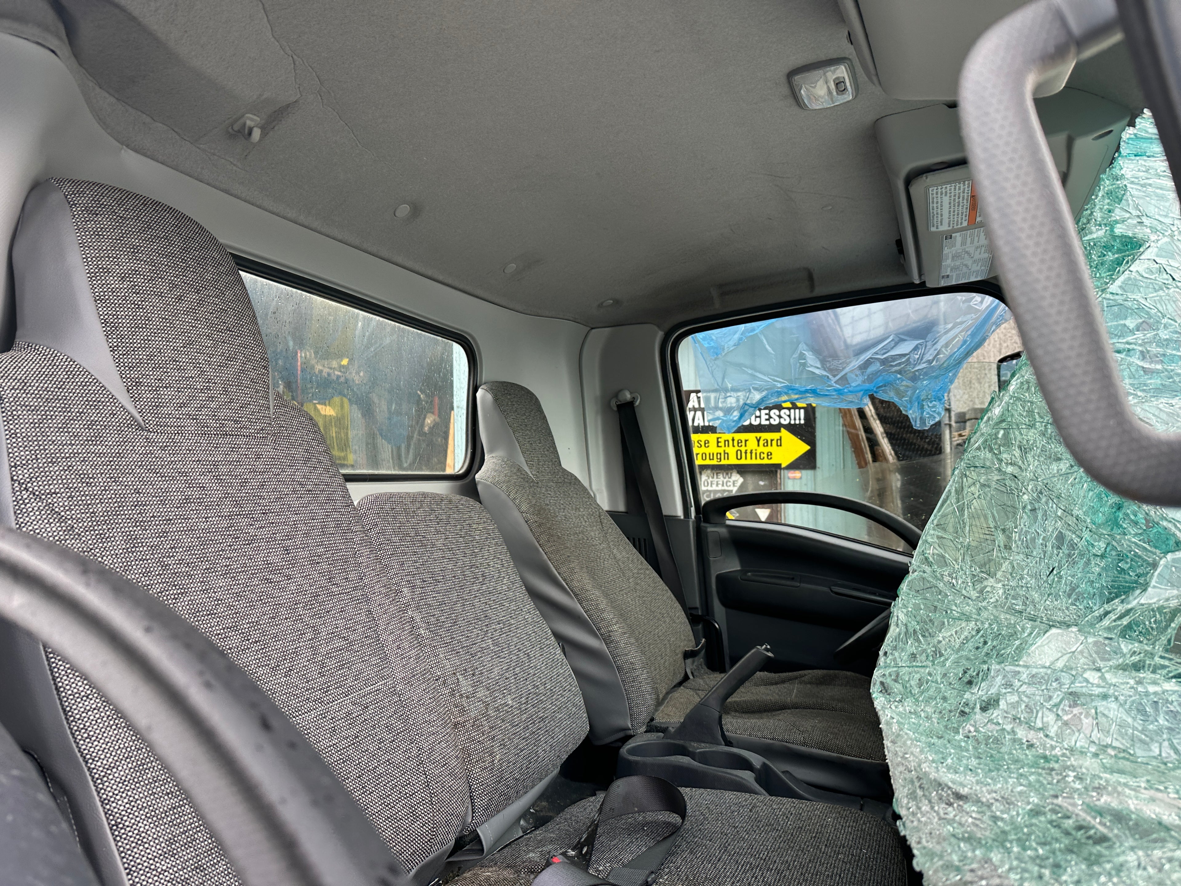 2023 Isuzu NPR Cab Chassis – IS2501
