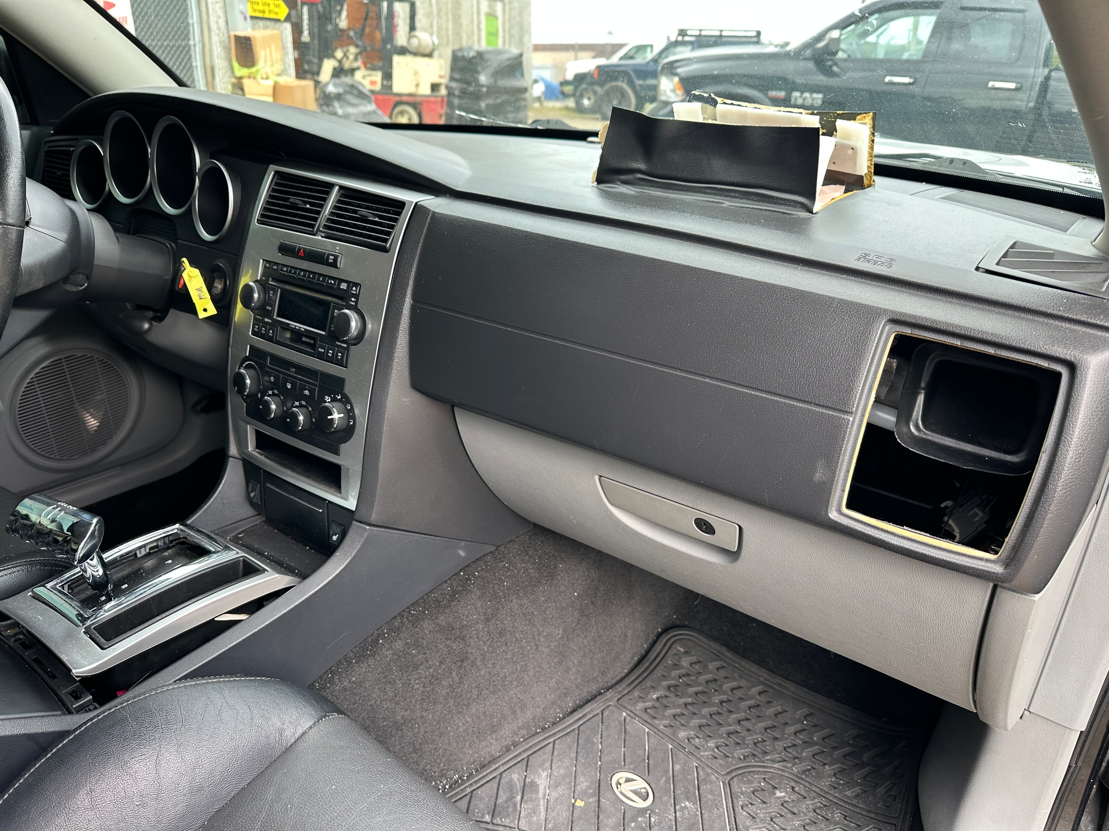 2006 Dodge Charger SRT-8 – D2504