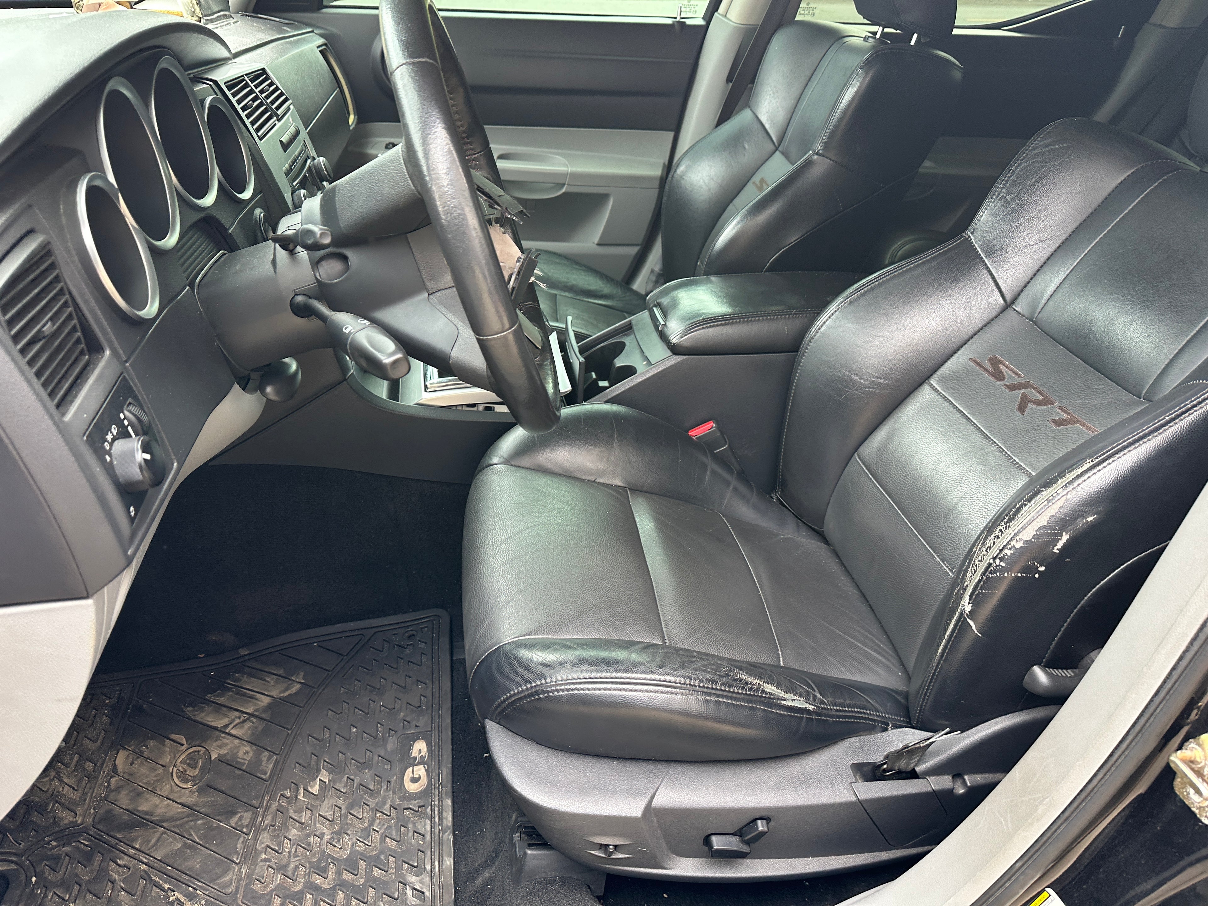 2006 Dodge Charger SRT-8 – D2504