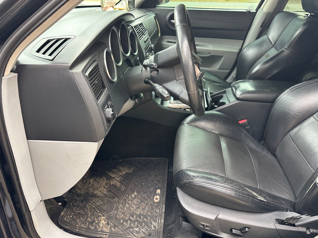 2006 Dodge Charger SRT-8 – D2504