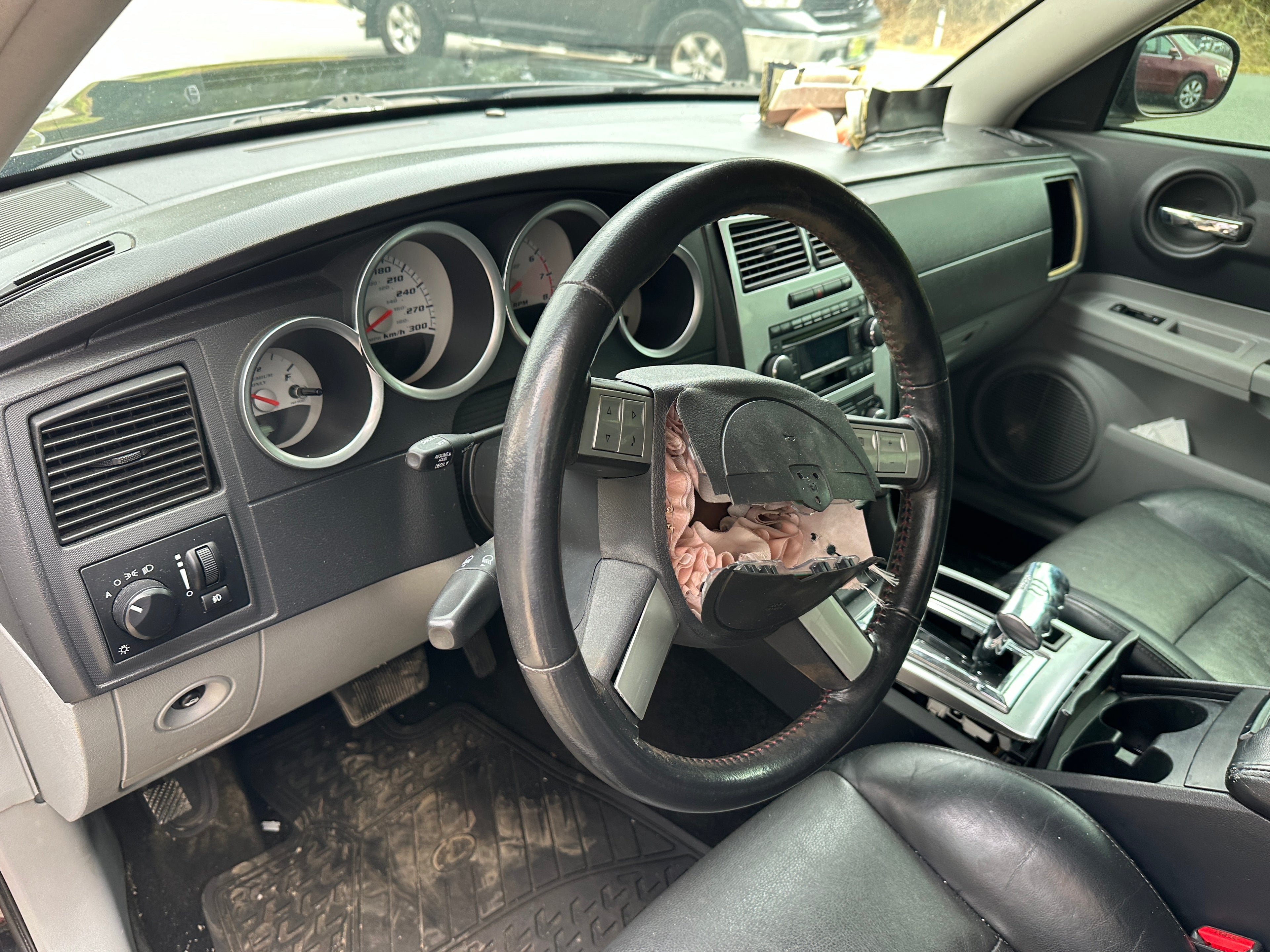 2006 Dodge Charger SRT-8 – D2504