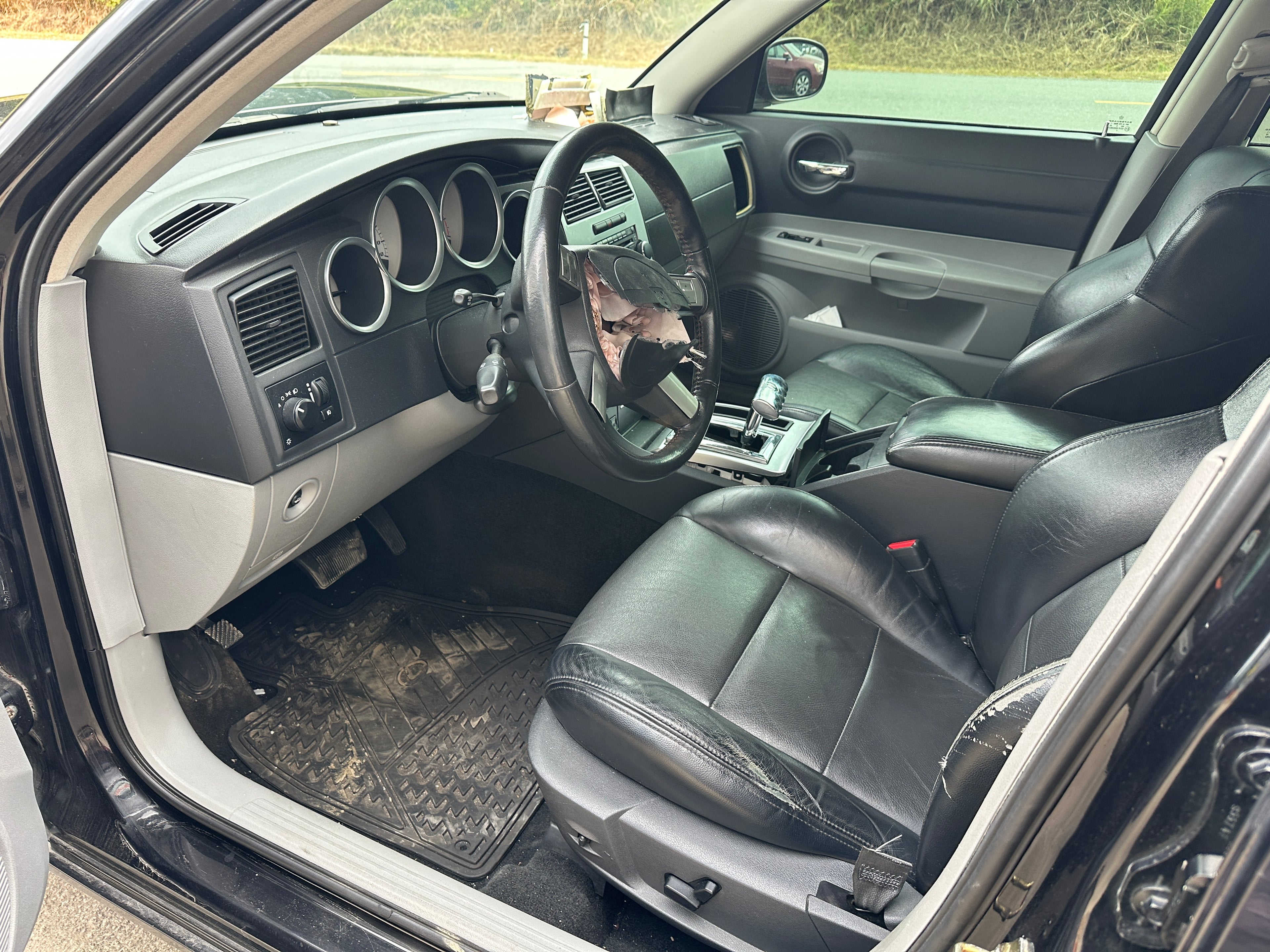 2006 Dodge Charger SRT-8 – D2504