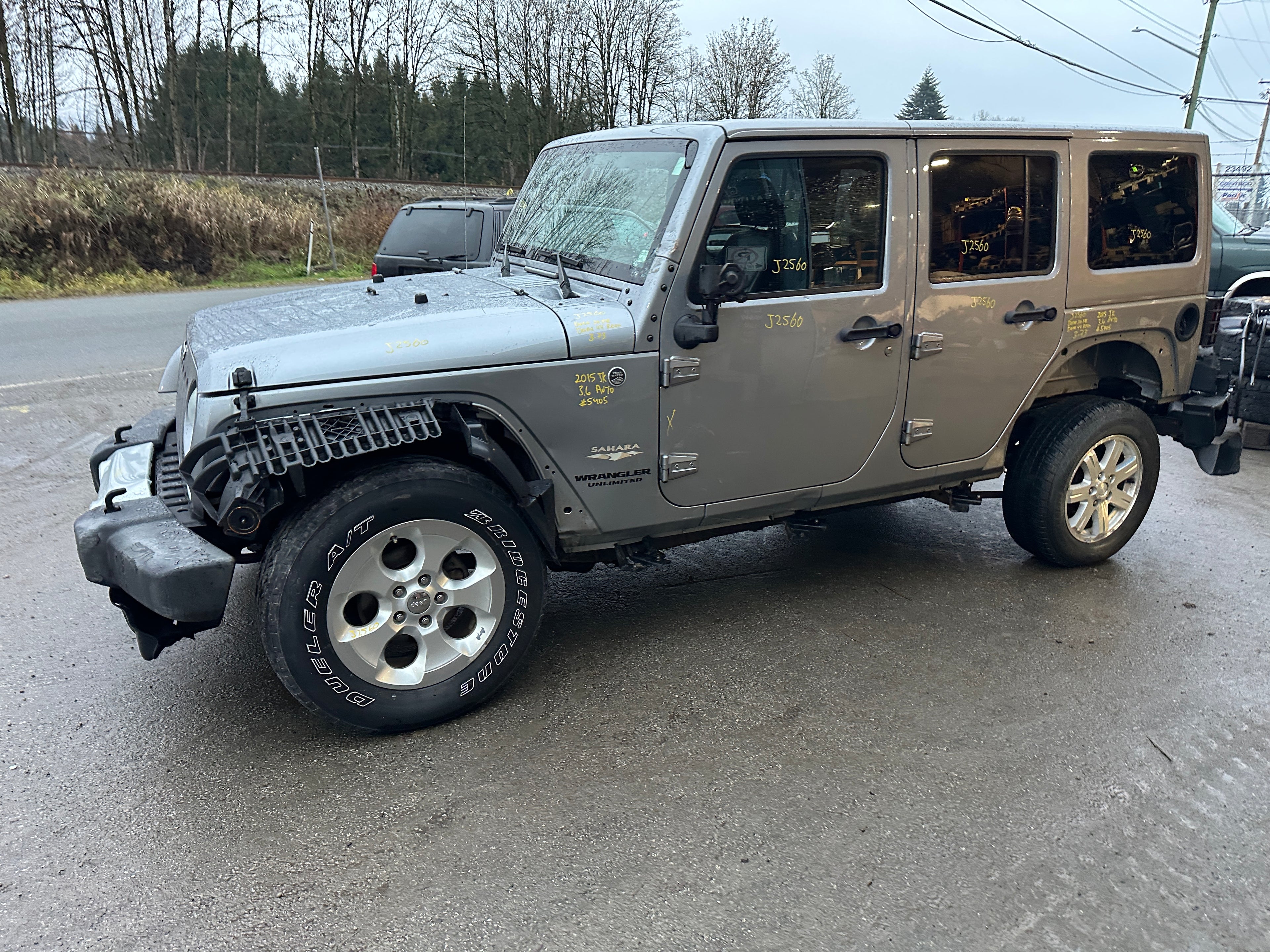 2015 Jeep Wrangler JK Unlimited Sahara 3.6 – J2560