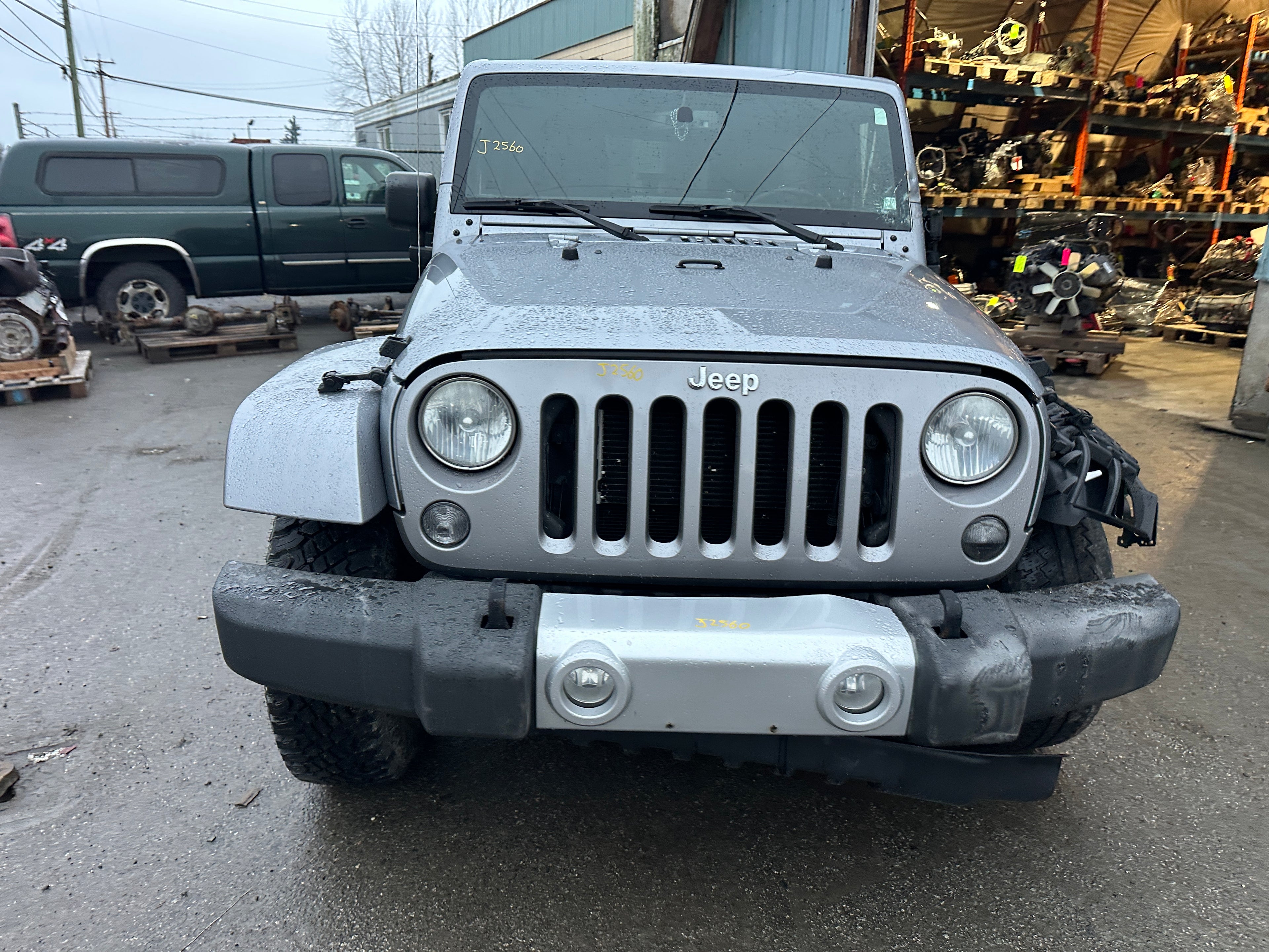 2015 Jeep Wrangler JK Unlimited Sahara 3.6 – J2560