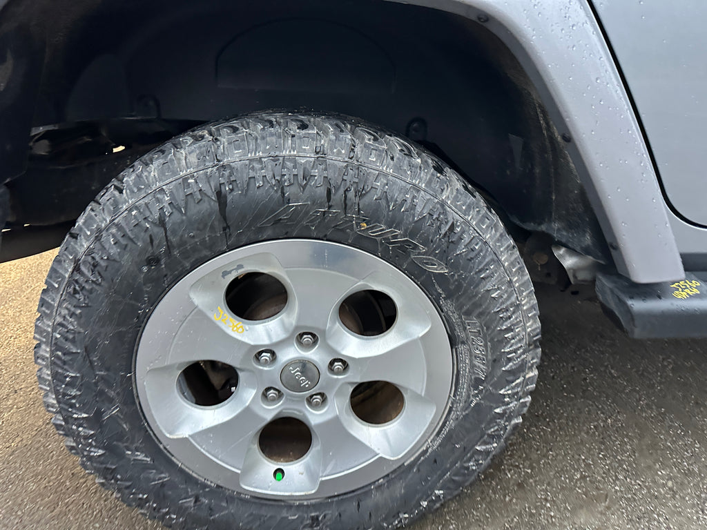 2015 Jeep Wrangler JK Unlimited Sahara 3.6 – J2560