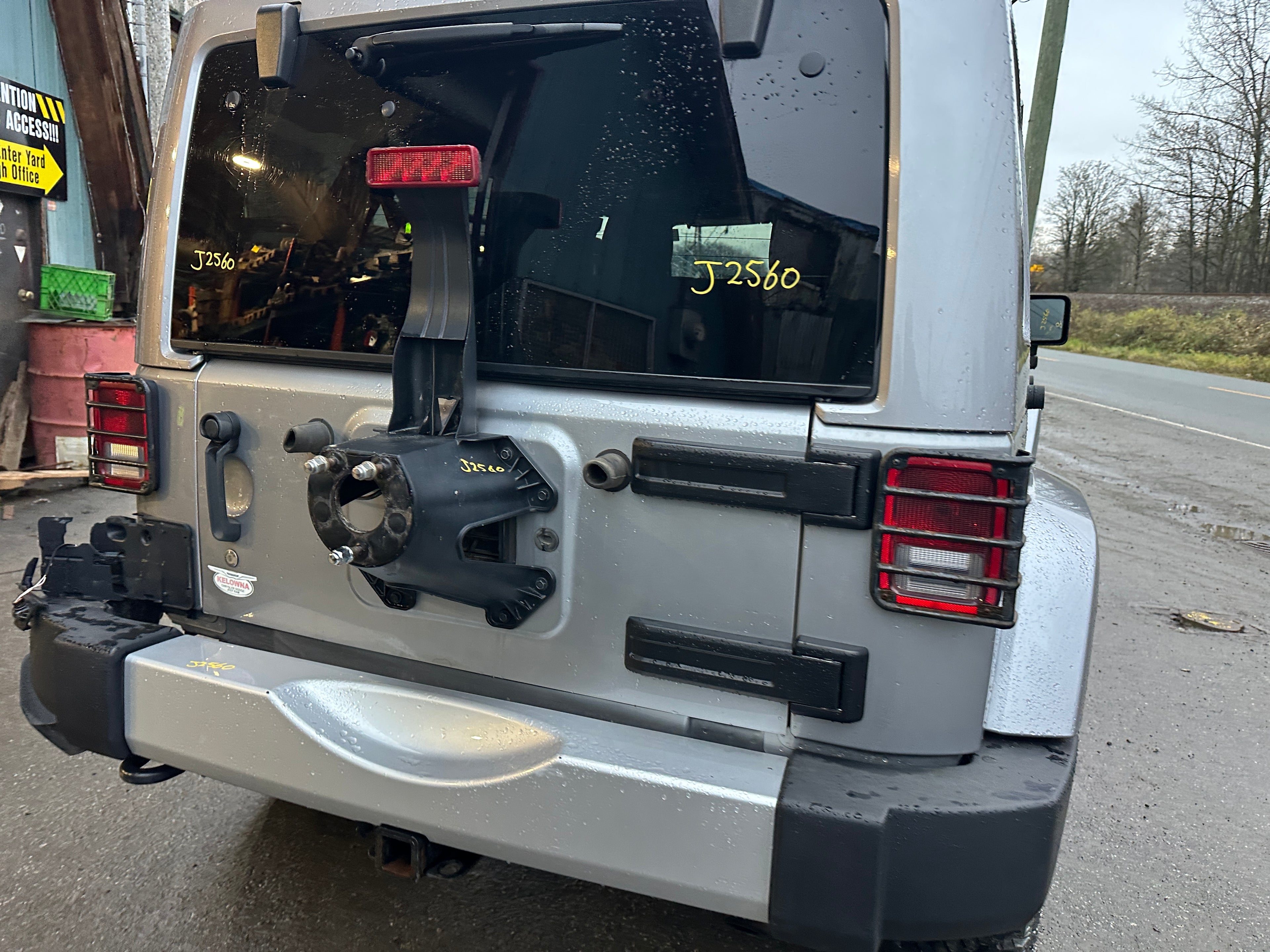 2015 Jeep Wrangler JK Unlimited Sahara 3.6 – J2560