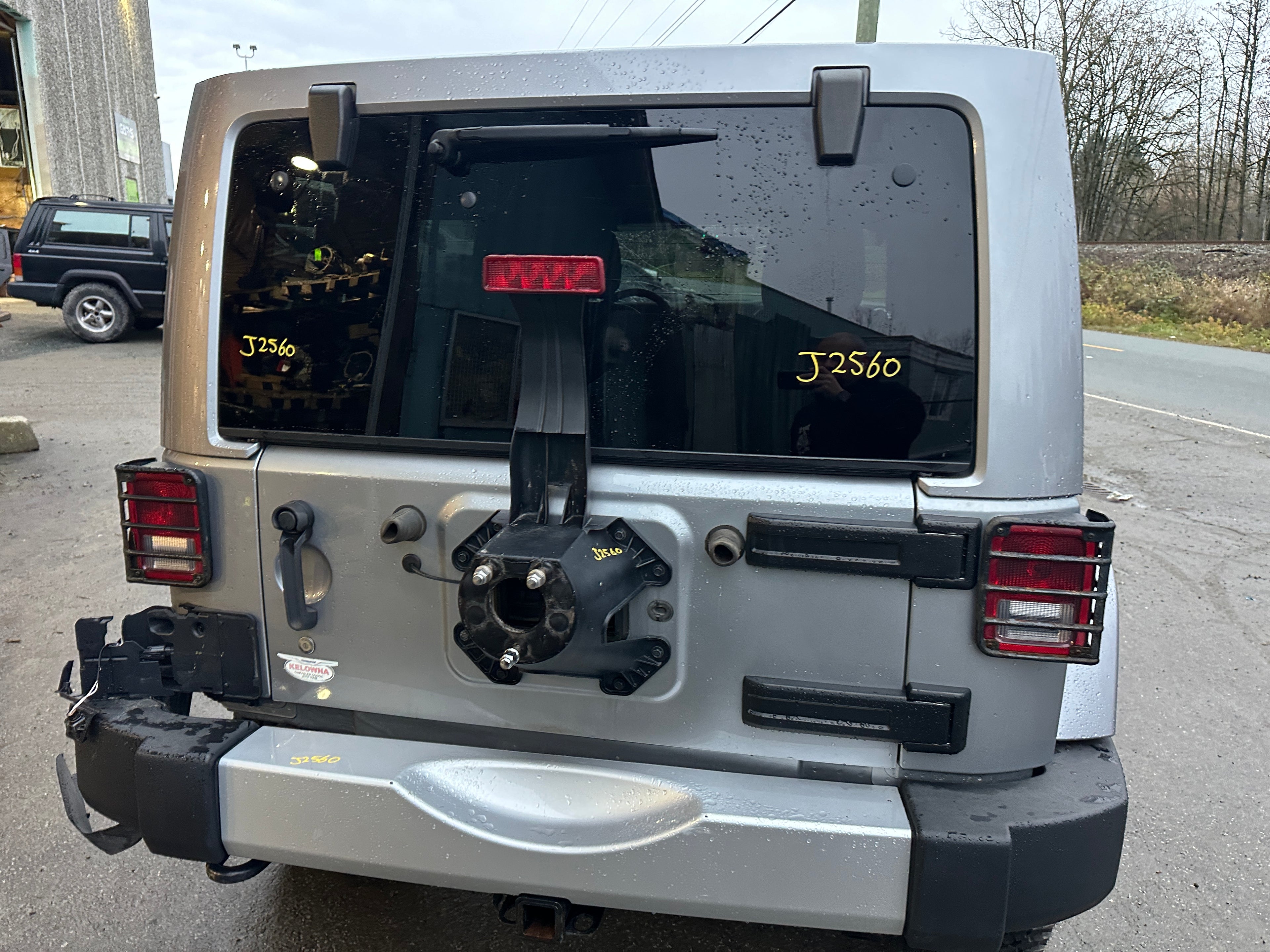 2015 Jeep Wrangler JK Unlimited Sahara 3.6 – J2560