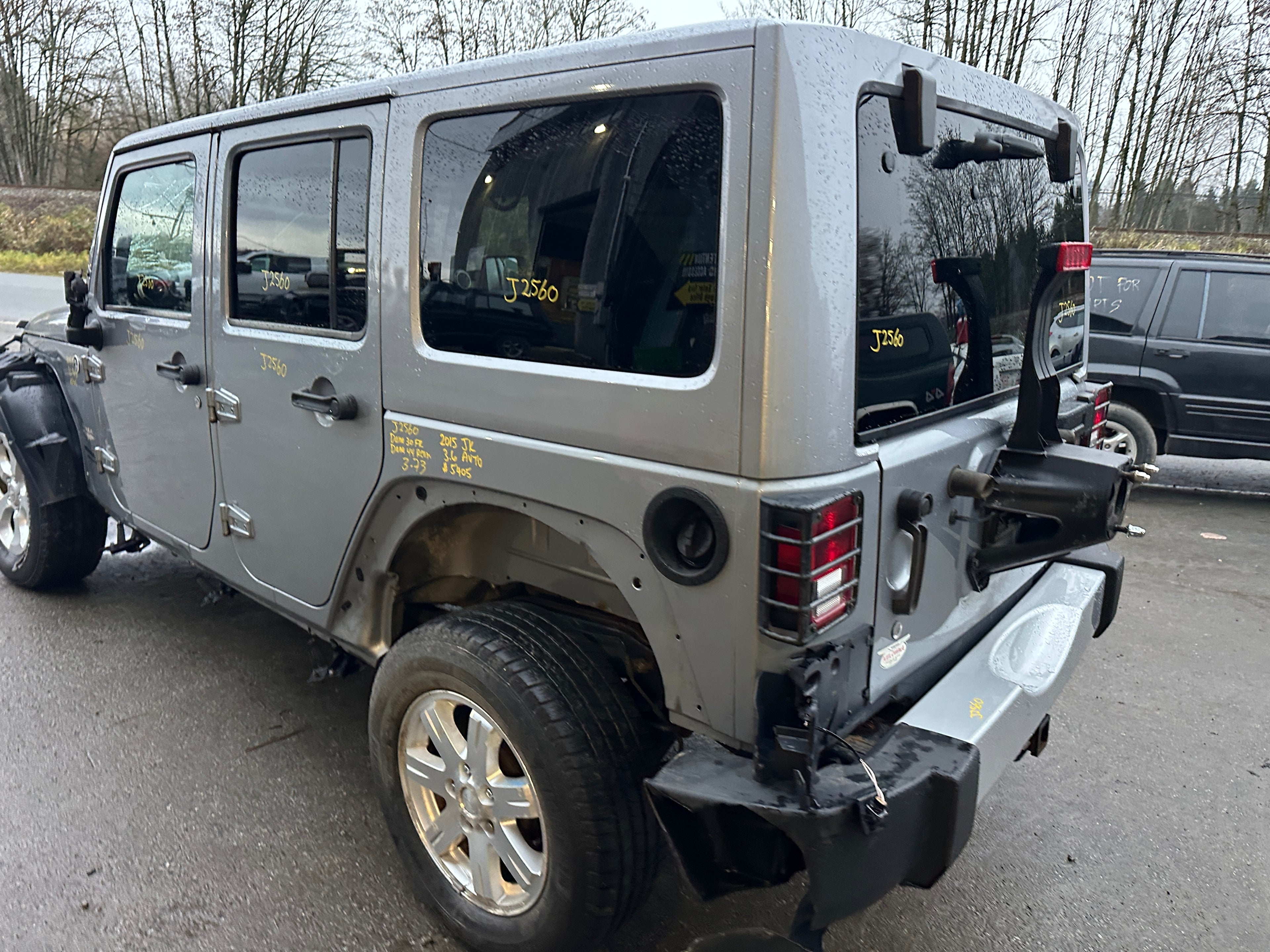 2015 Jeep Wrangler JK Unlimited Sahara 3.6 – J2560