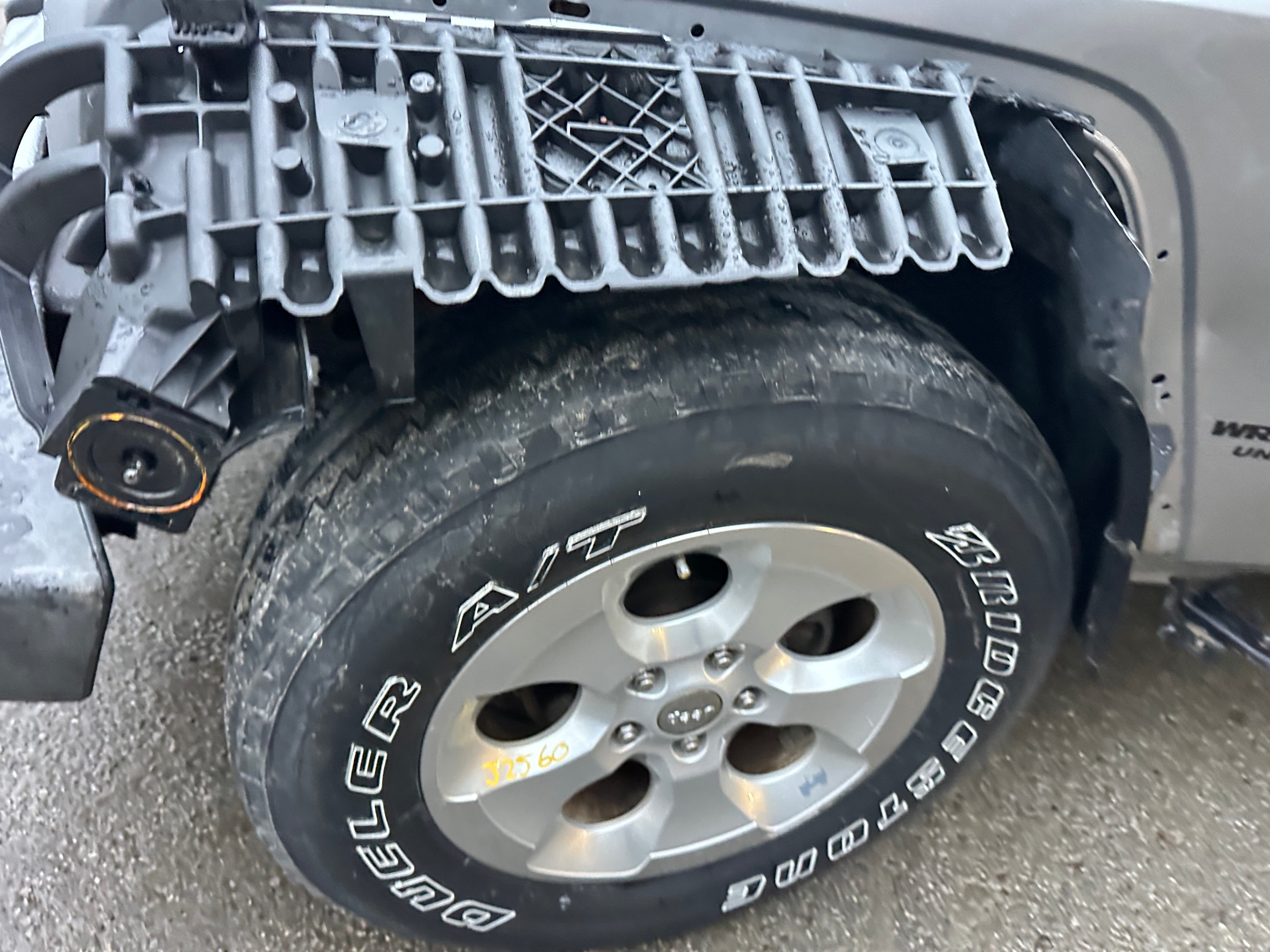 2015 Jeep Wrangler JK Unlimited Sahara 3.6 – J2560