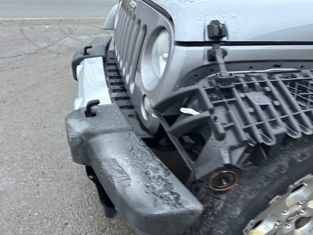 2015 Jeep Wrangler JK Unlimited Sahara 3.6 – J2560