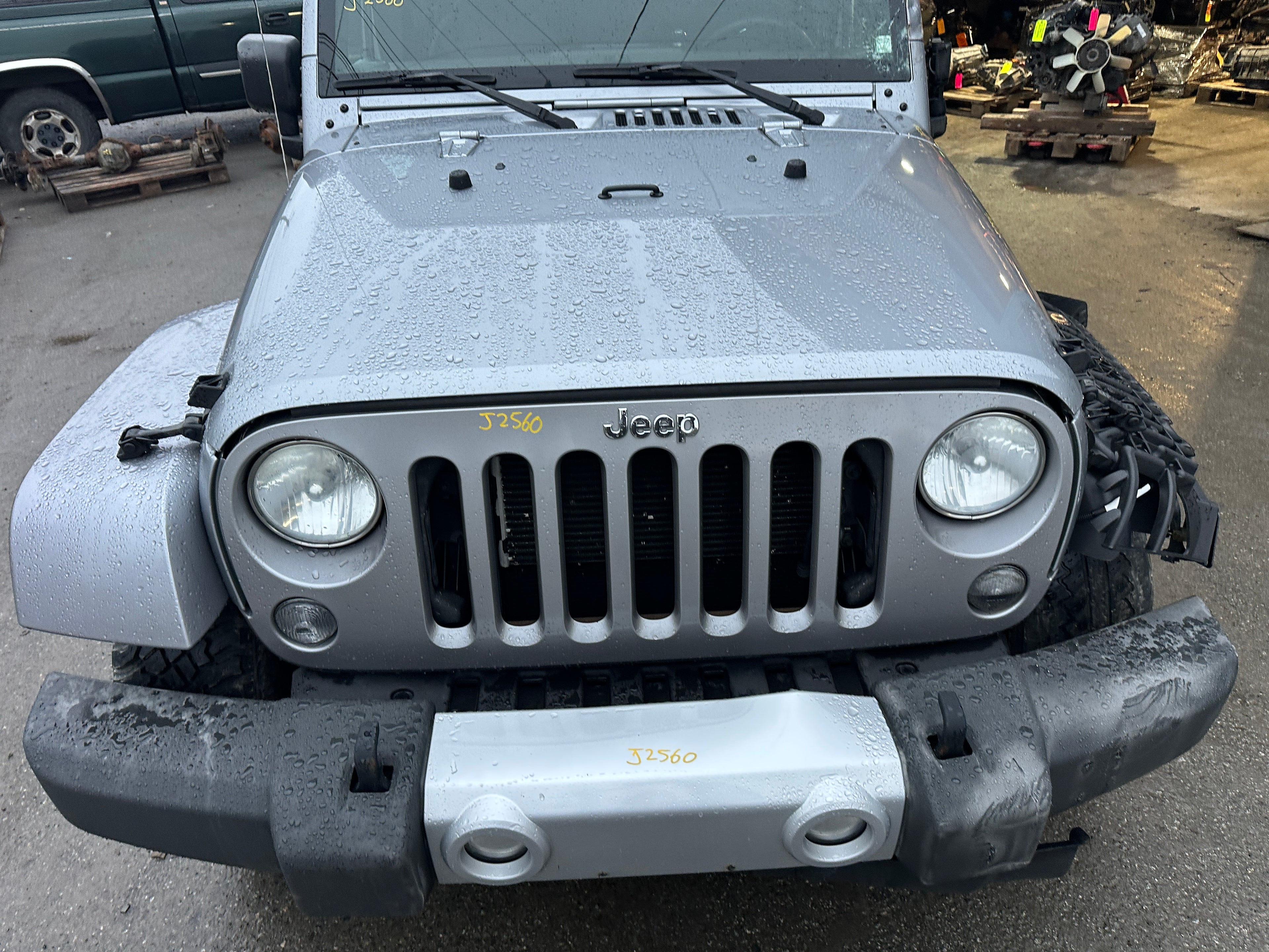 2015 Jeep Wrangler JK Unlimited Sahara 3.6 – J2560