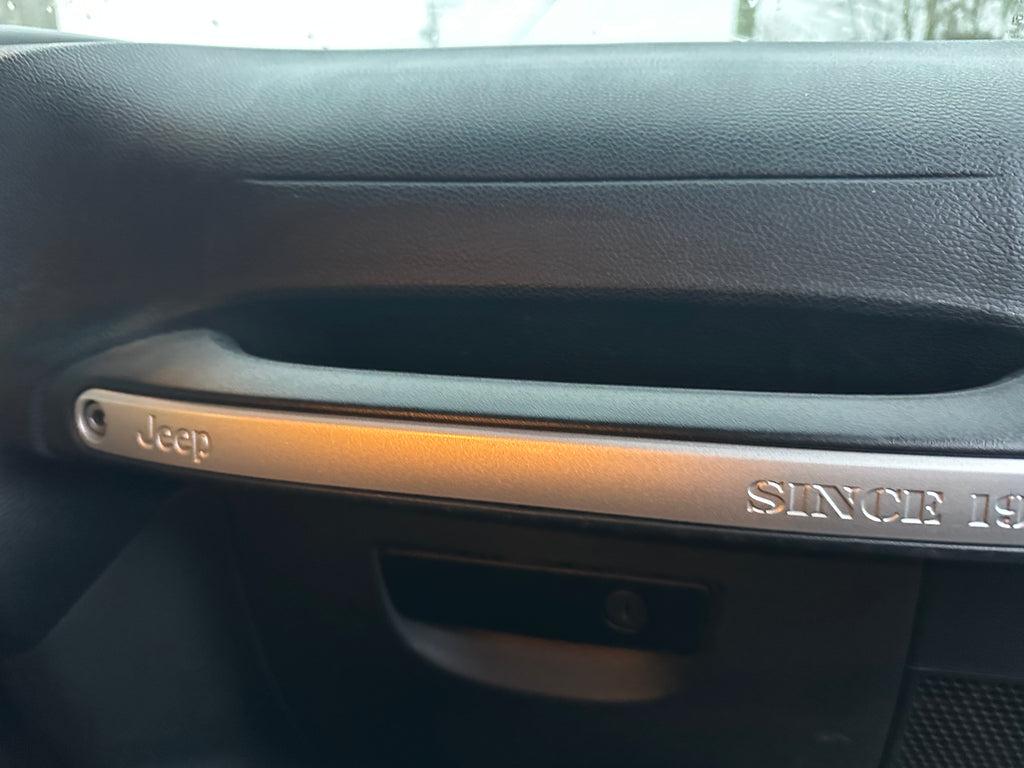 2015 Jeep Wrangler JK Unlimited Sahara 3.6 – J2560