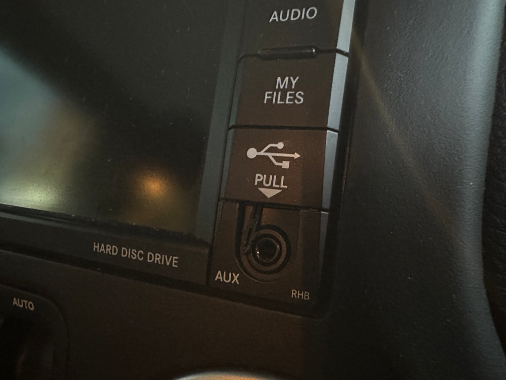 2015 Jeep Wrangler JK Unlimited Sahara 3.6 – J2560