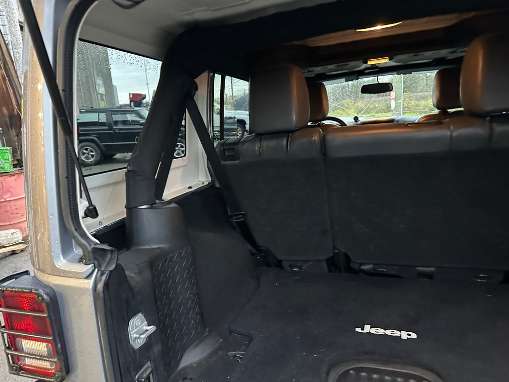 2015 Jeep Wrangler JK Unlimited Sahara 3.6 – J2560