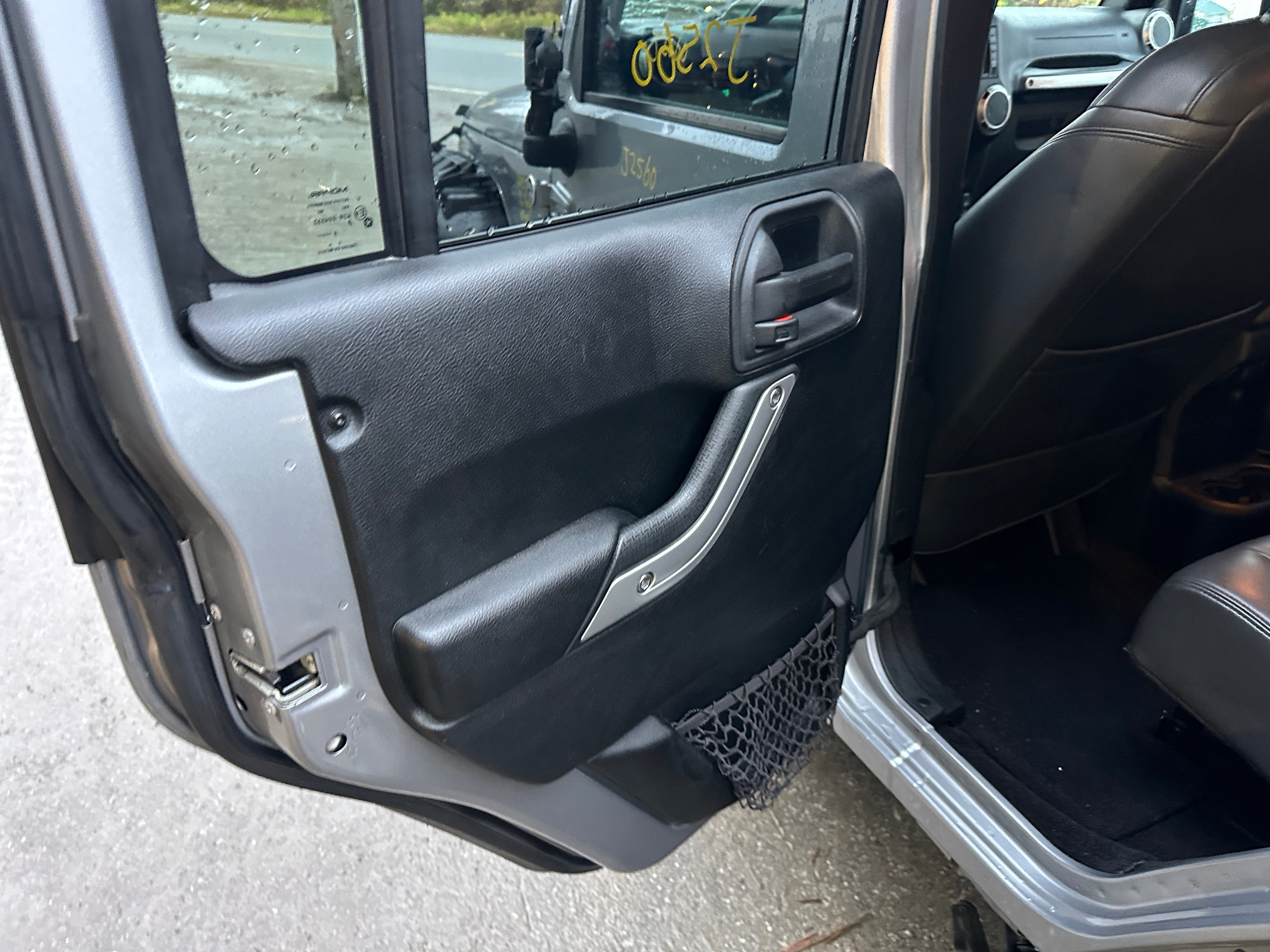 2015 Jeep Wrangler JK Unlimited Sahara 3.6 – J2560