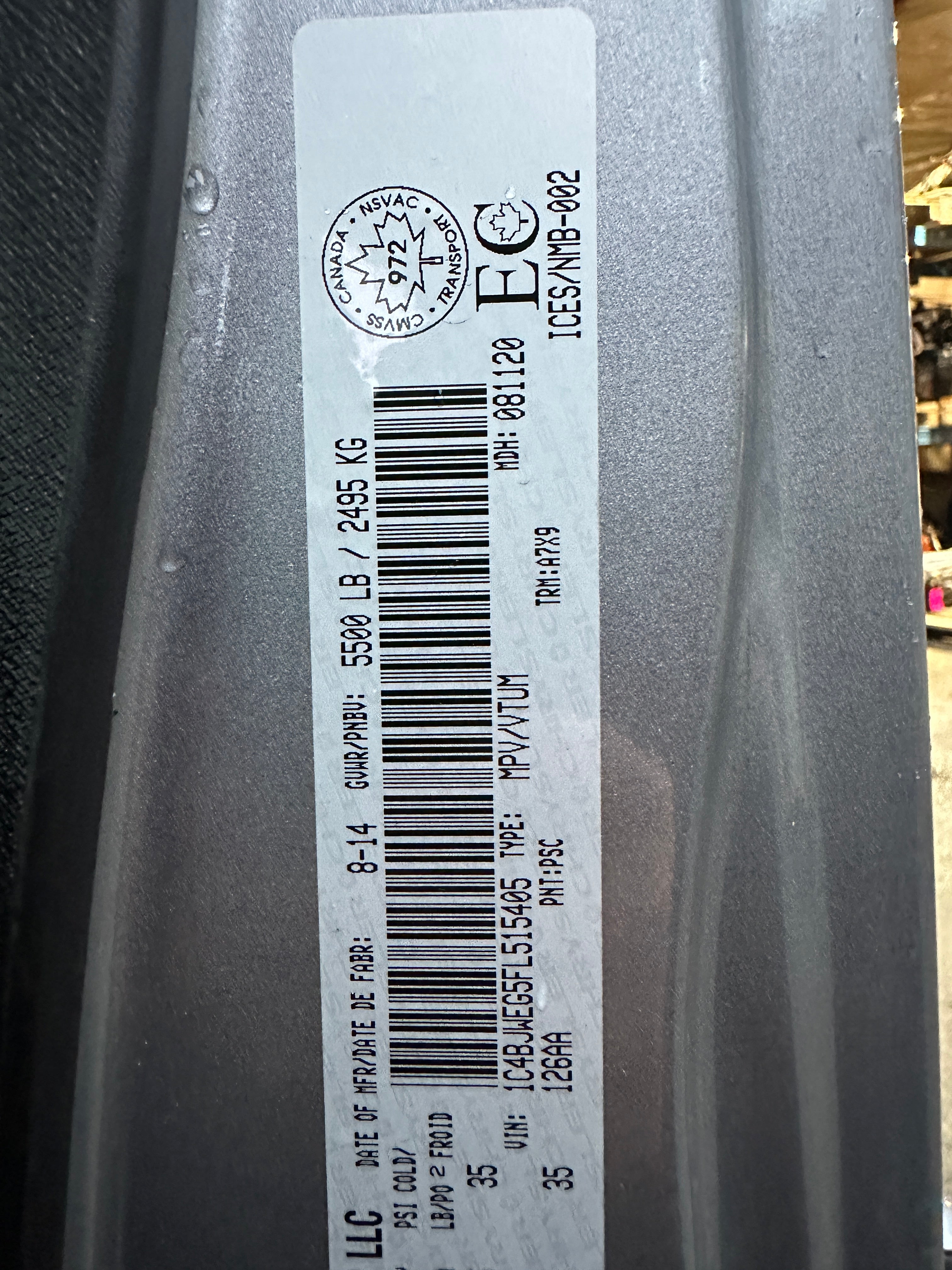 2015 Jeep Wrangler JK Unlimited Sahara 3.6 – J2560