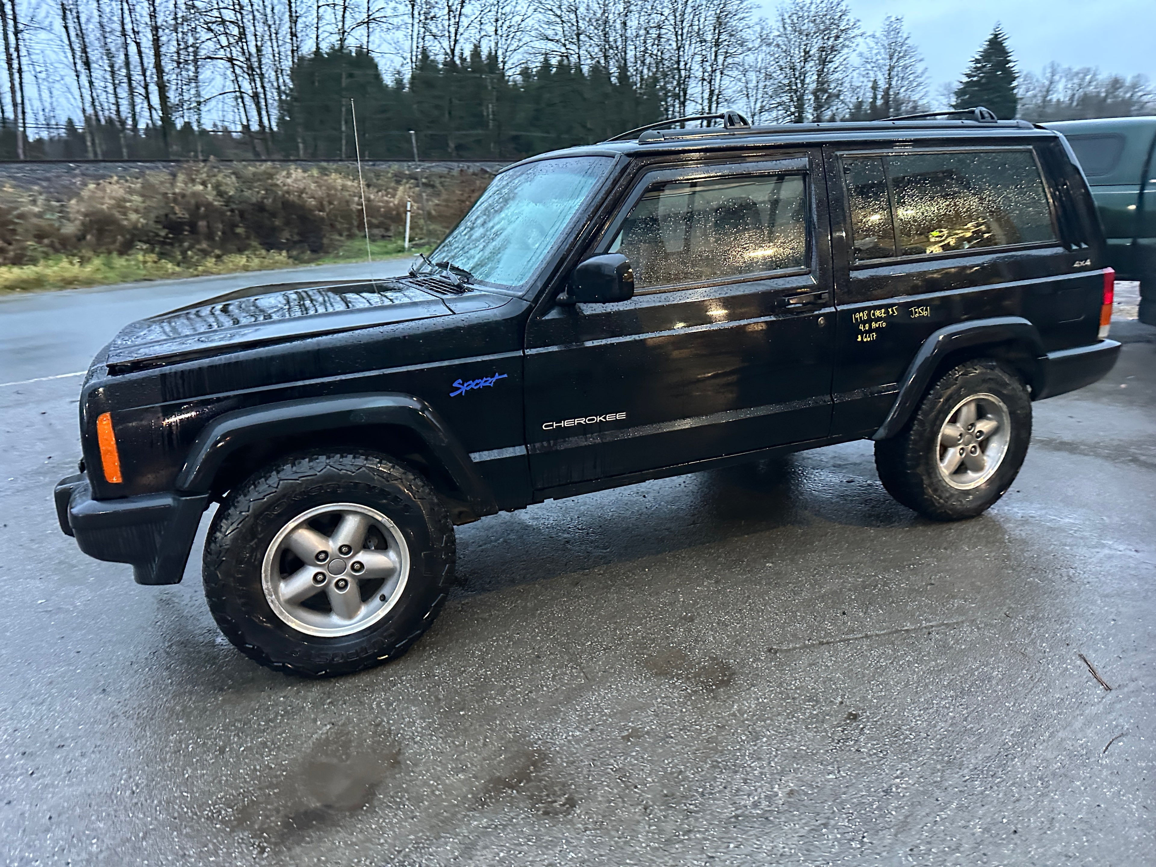 1998 Jeep Cherokee XJ Sport 4.0 – J2561
