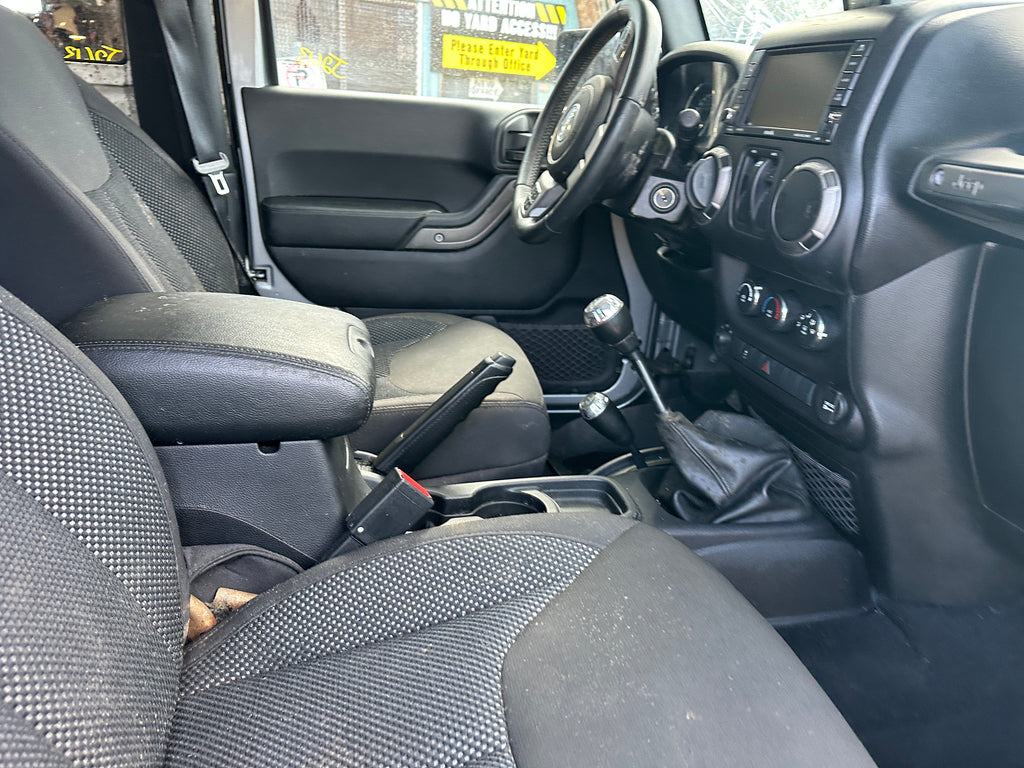 2016 Jeep Wrangler JK Sport 3.6 – J2613