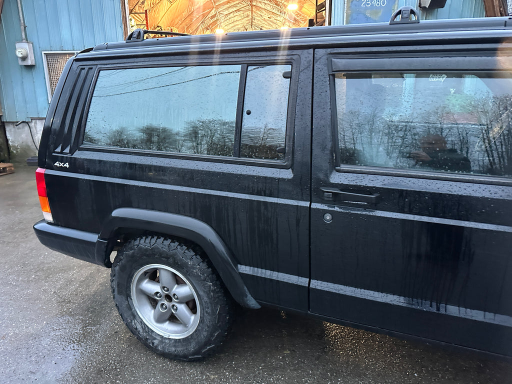 1998 Jeep Cherokee XJ Sport 4.0 – J2561
