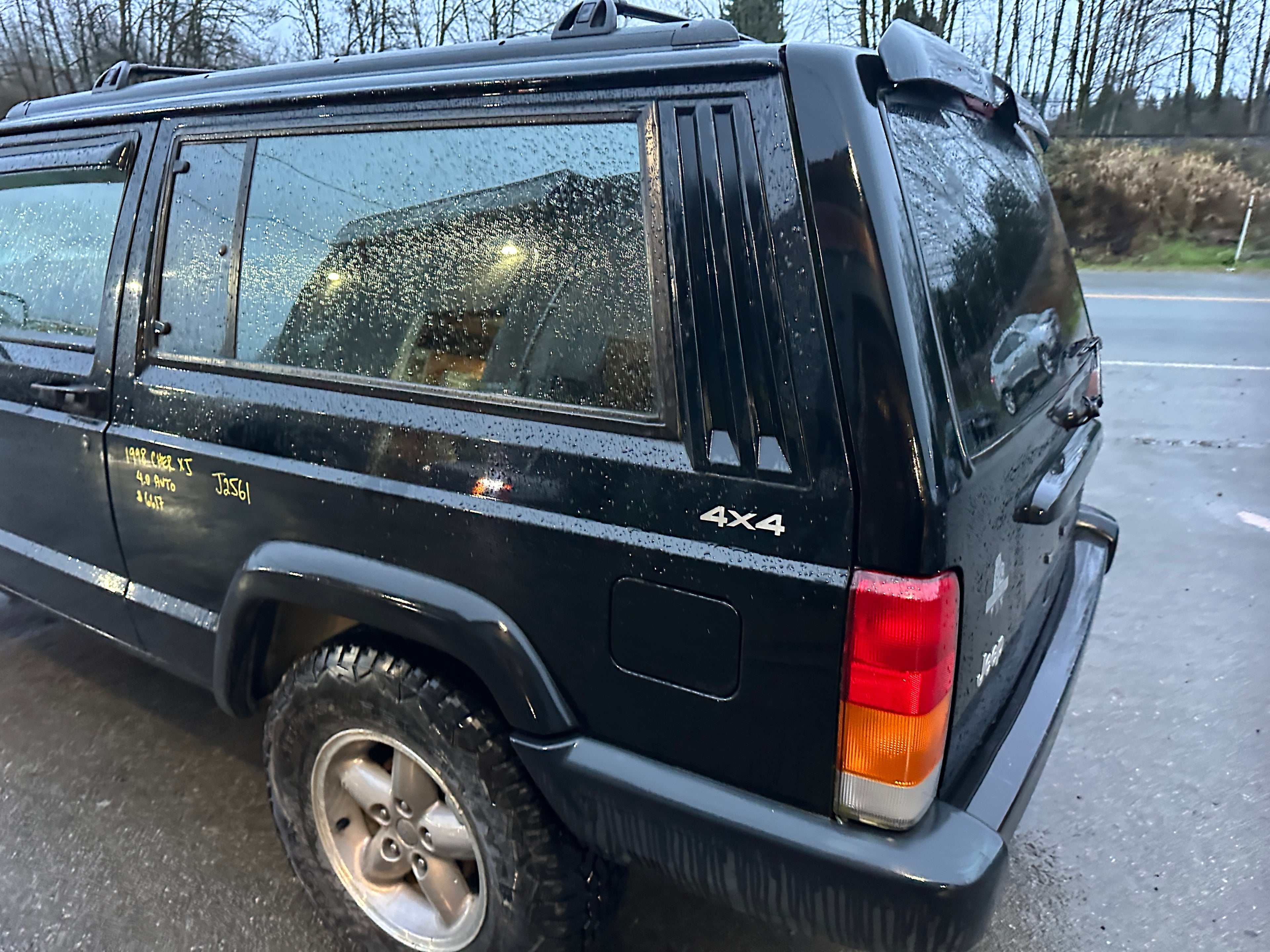1998 Jeep Cherokee XJ Sport 4.0 – J2561