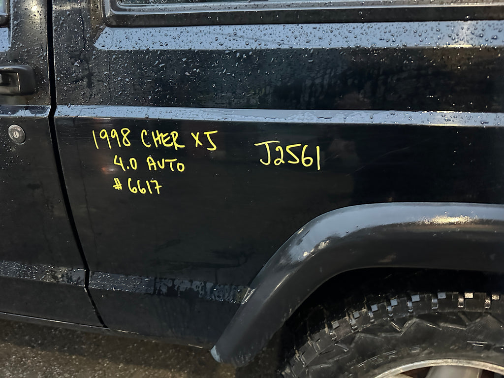 1998 Jeep Cherokee XJ Sport 4.0 – J2561