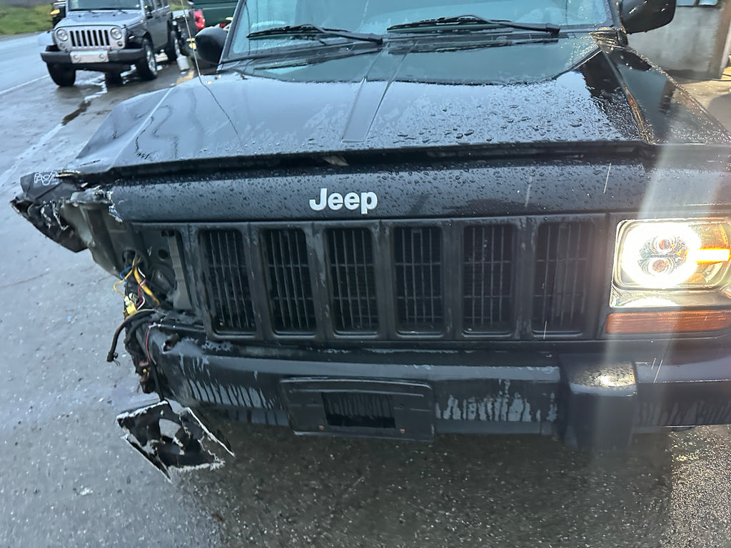 1998 Jeep Cherokee XJ Sport 4.0 – J2561