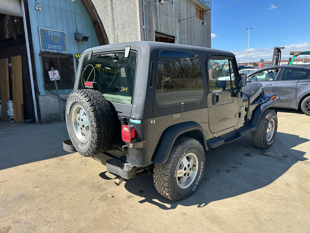 1995 Jeep Wrangler YJ Rio Grande 2.5 – J2614
