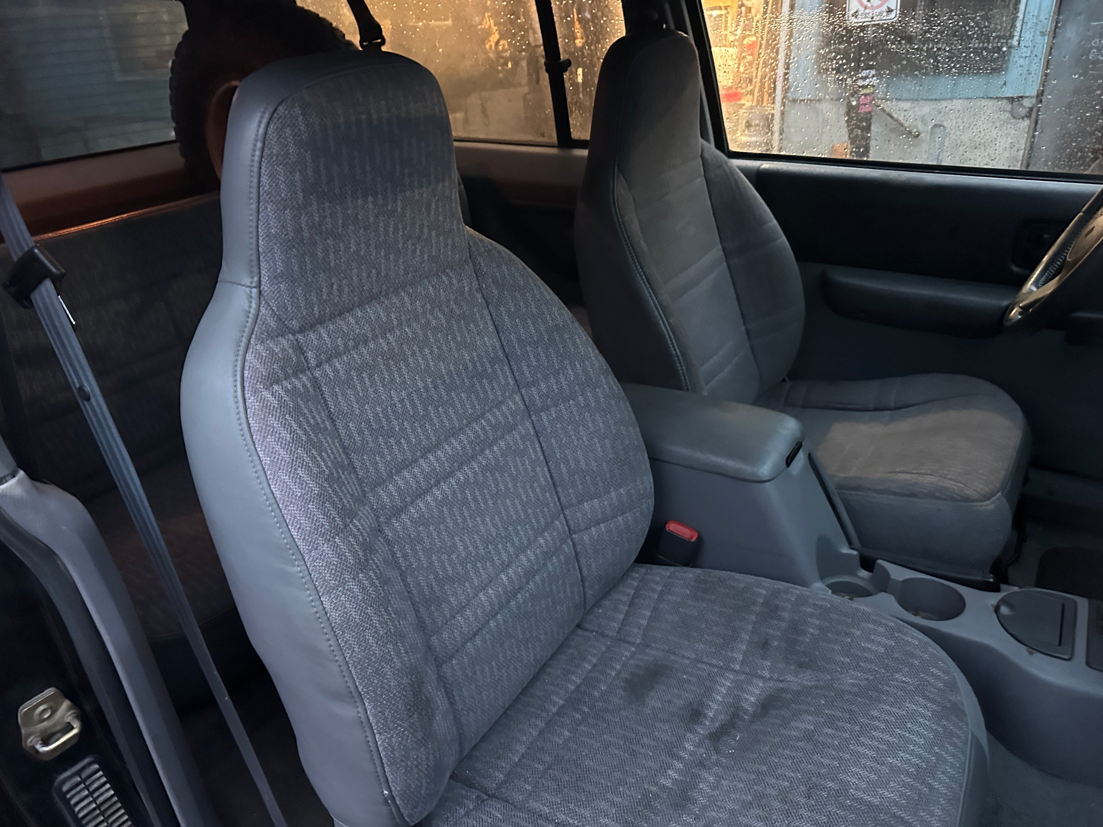 1998 Jeep Cherokee XJ Sport 4.0 – J2561