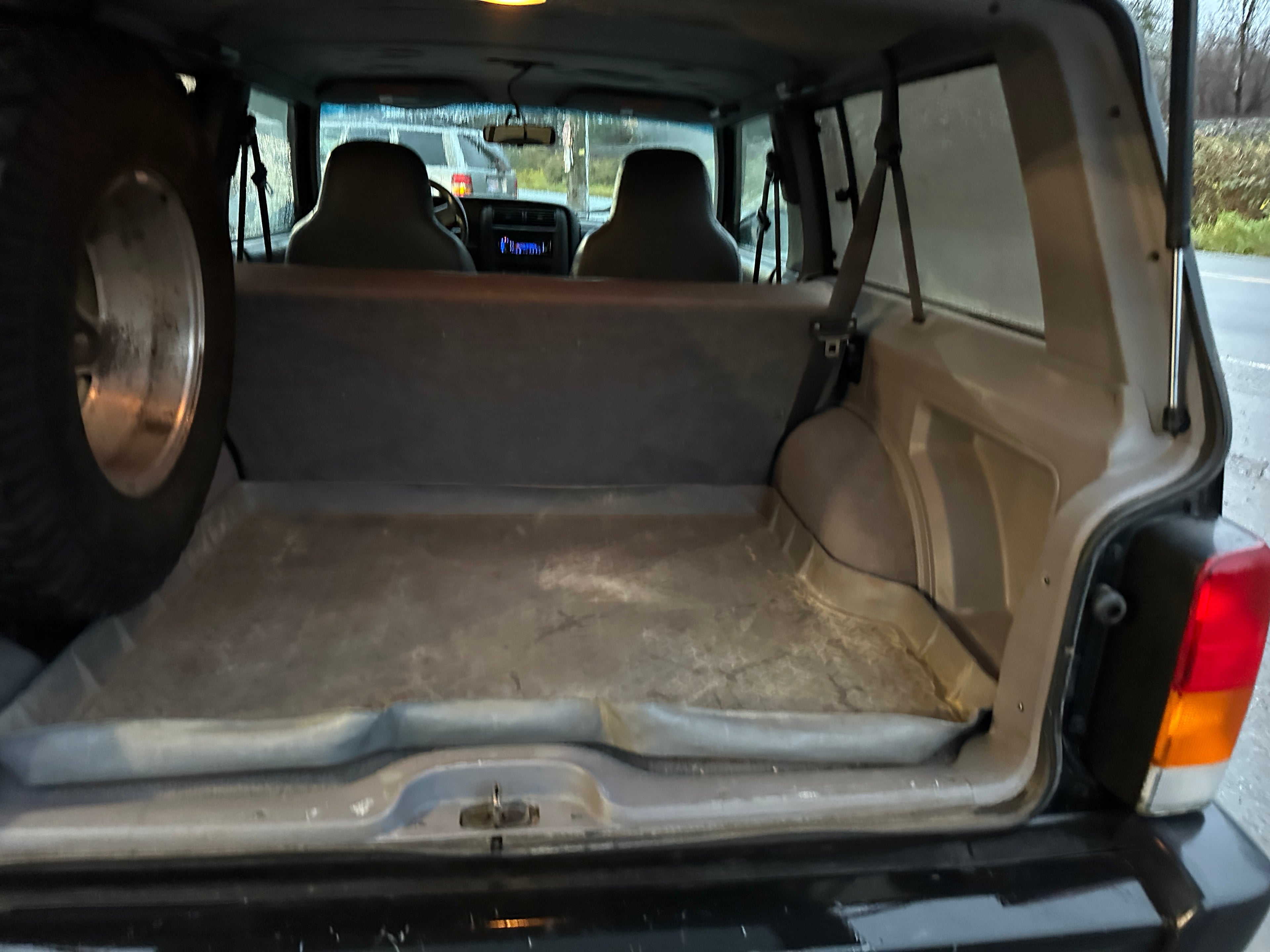 1998 Jeep Cherokee XJ Sport 4.0 – J2561