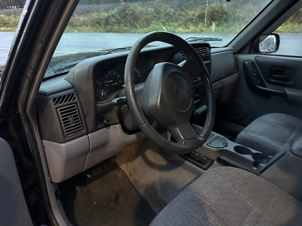 1998 Jeep Cherokee XJ Sport 4.0 – J2561