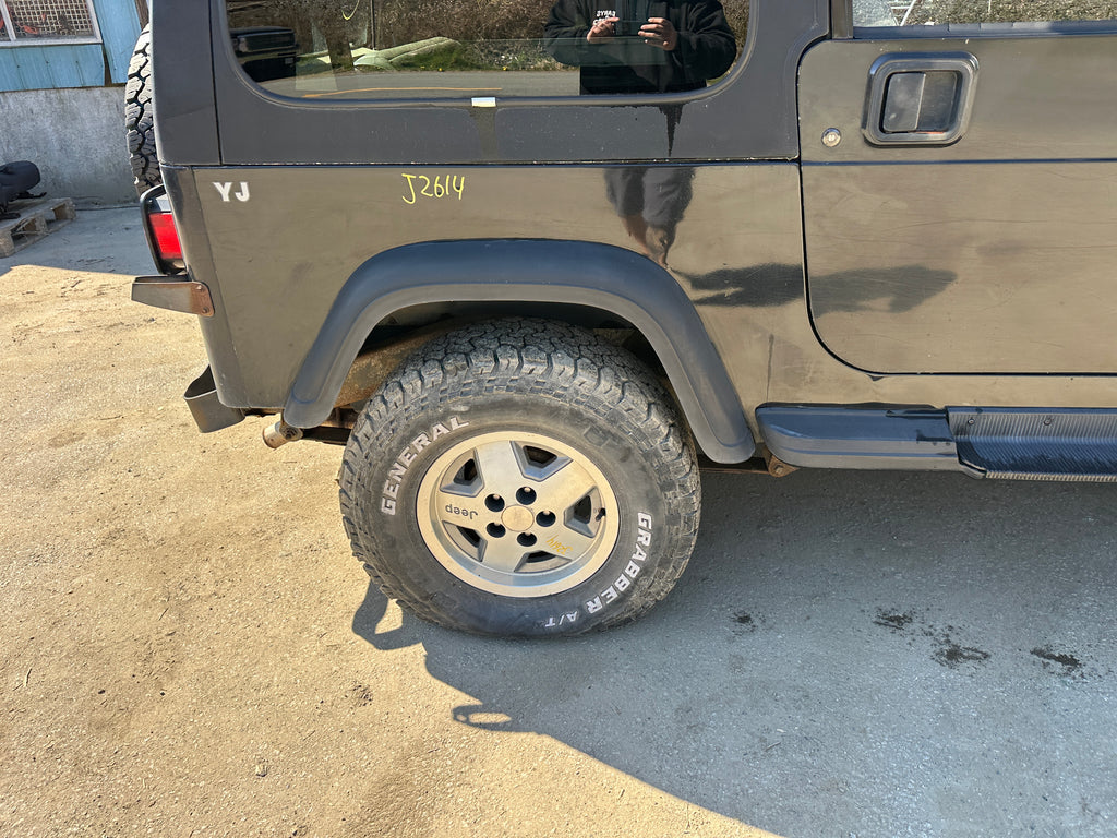 1995 Jeep Wrangler YJ Rio Grande 2.5 – J2614