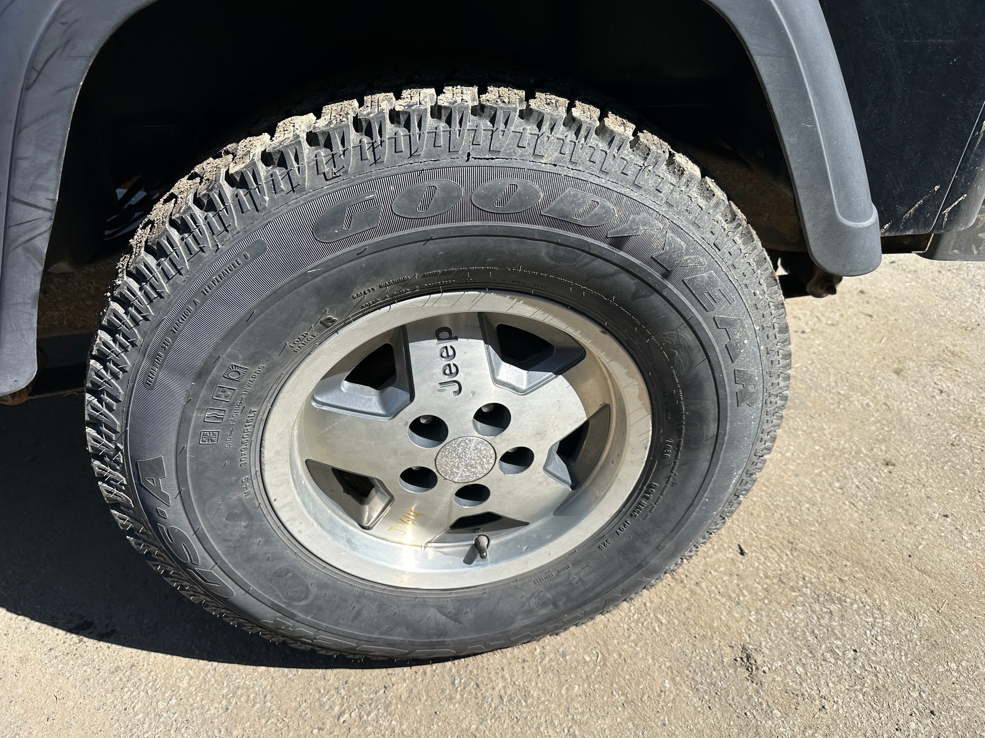 1995 Jeep Wrangler YJ Rio Grande 2.5 – J2614