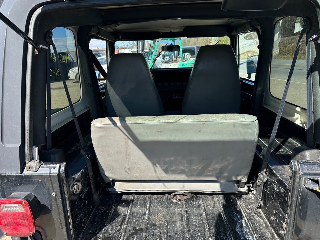 1995 Jeep Wrangler YJ Rio Grande 2.5 – J2614