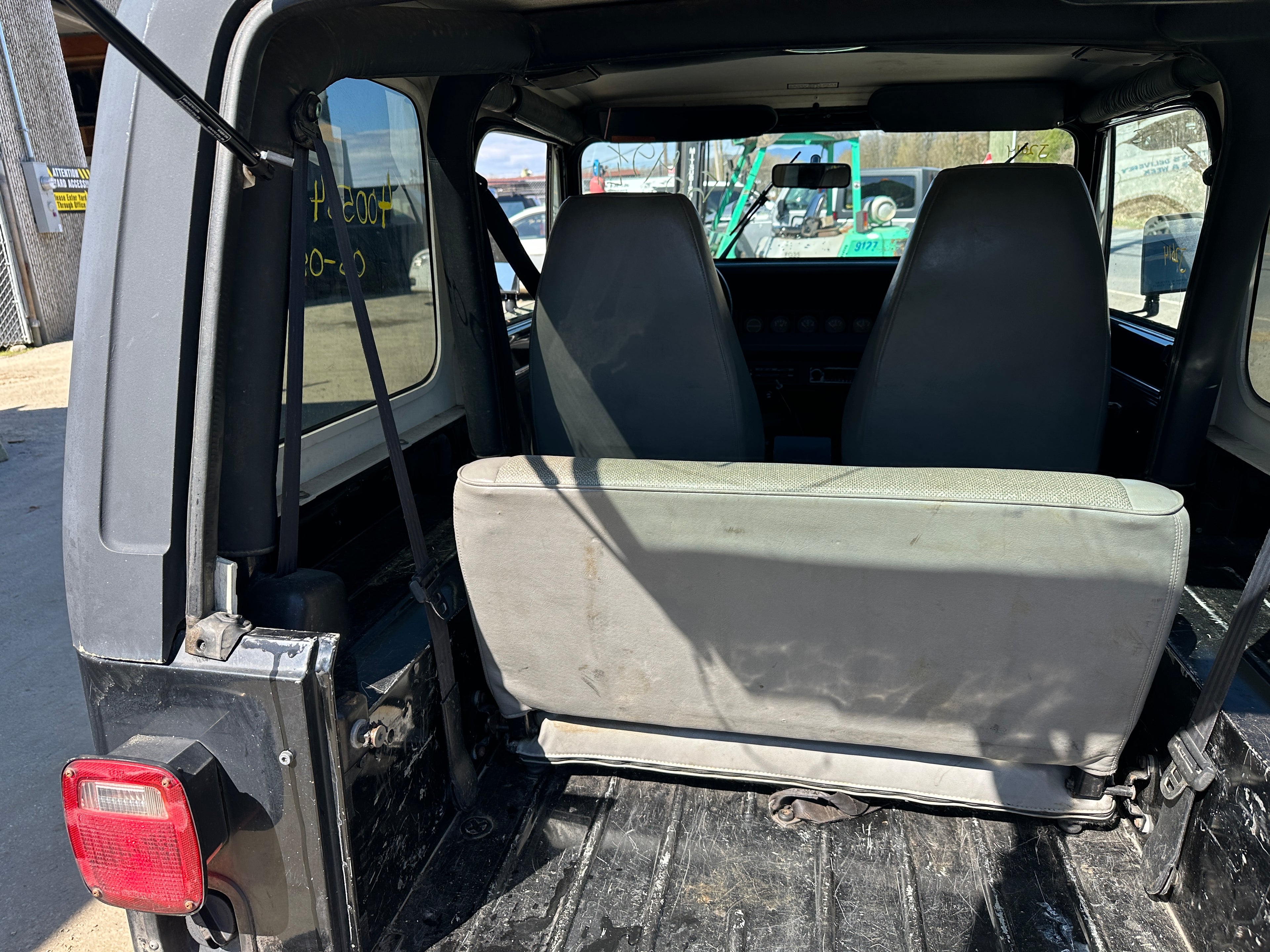 1995 Jeep Wrangler YJ Rio Grande 2.5 – J2614