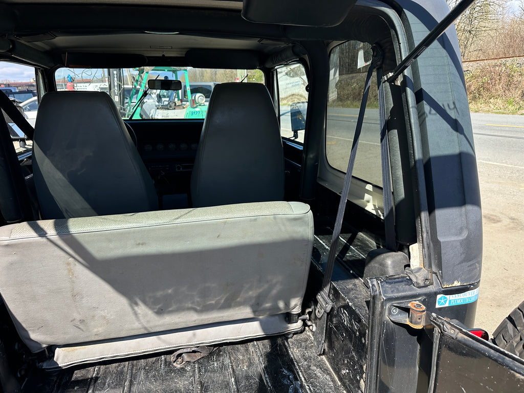 1995 Jeep Wrangler YJ Rio Grande 2.5 – J2614