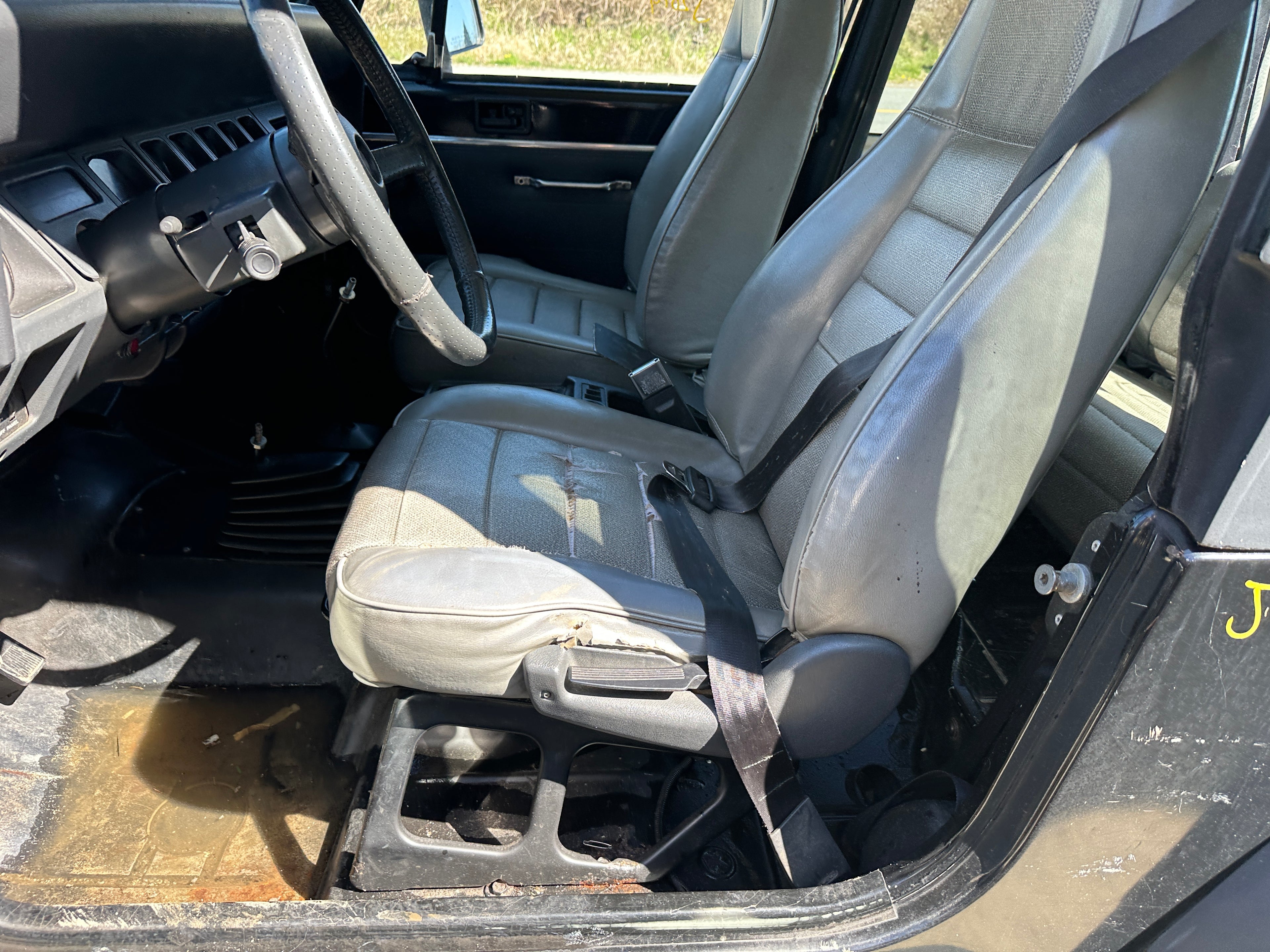 1995 Jeep Wrangler YJ Rio Grande 2.5 – J2614